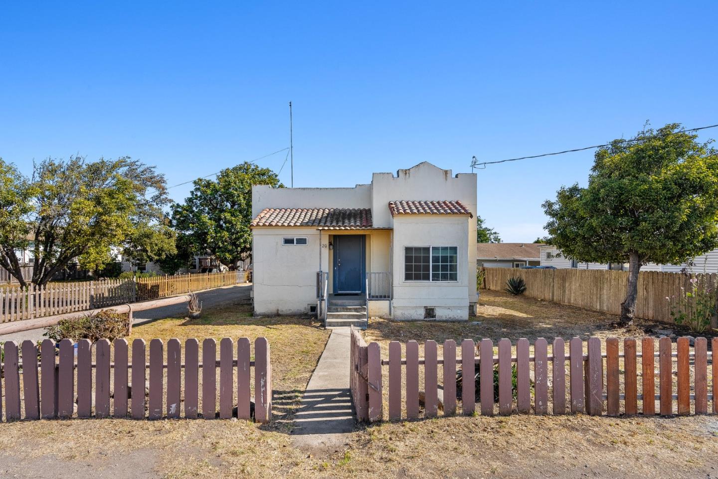 20 Hitchcock Road