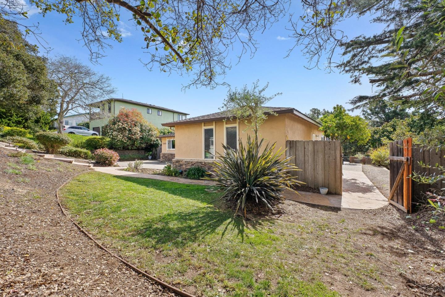 14832 Mossy Oak Place