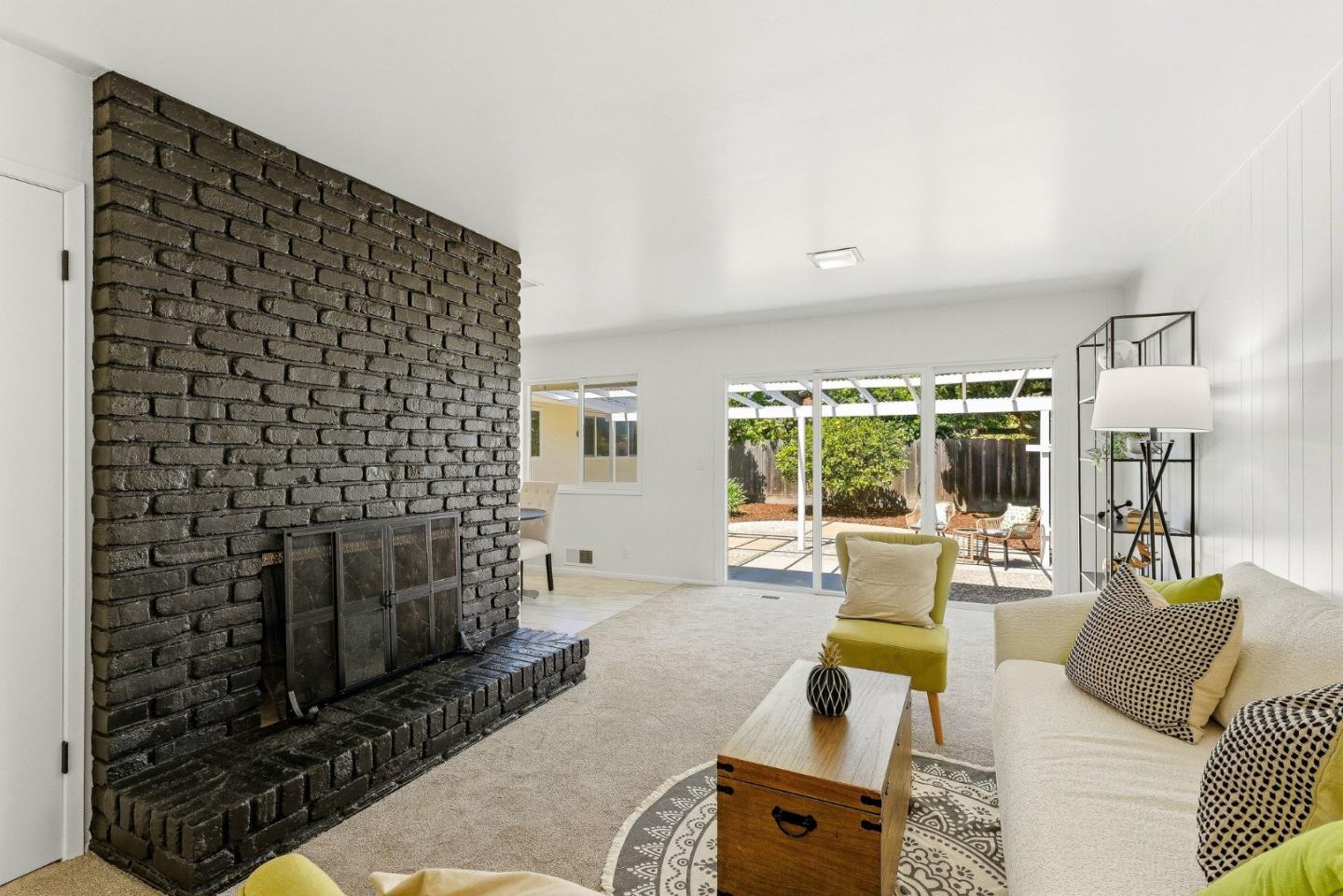 651 San Tomas Way