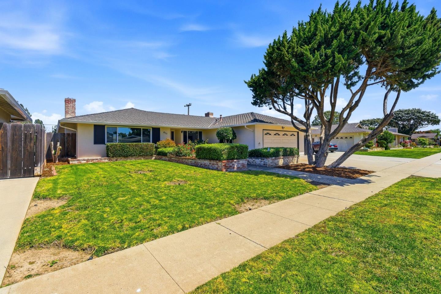 651 San Tomas Way