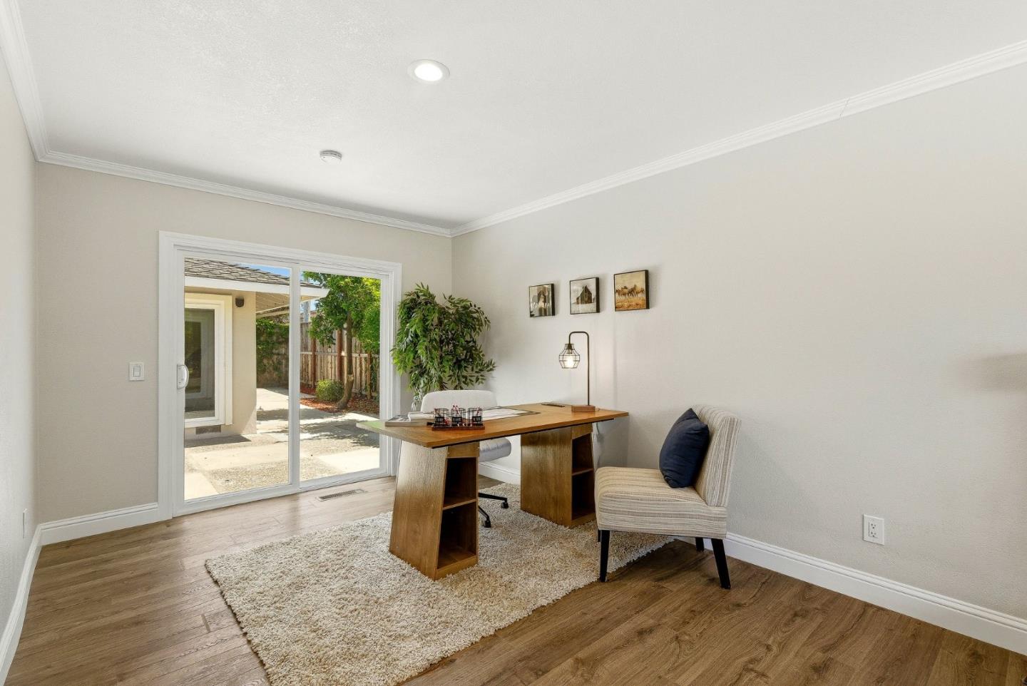 31 La Mirada Court