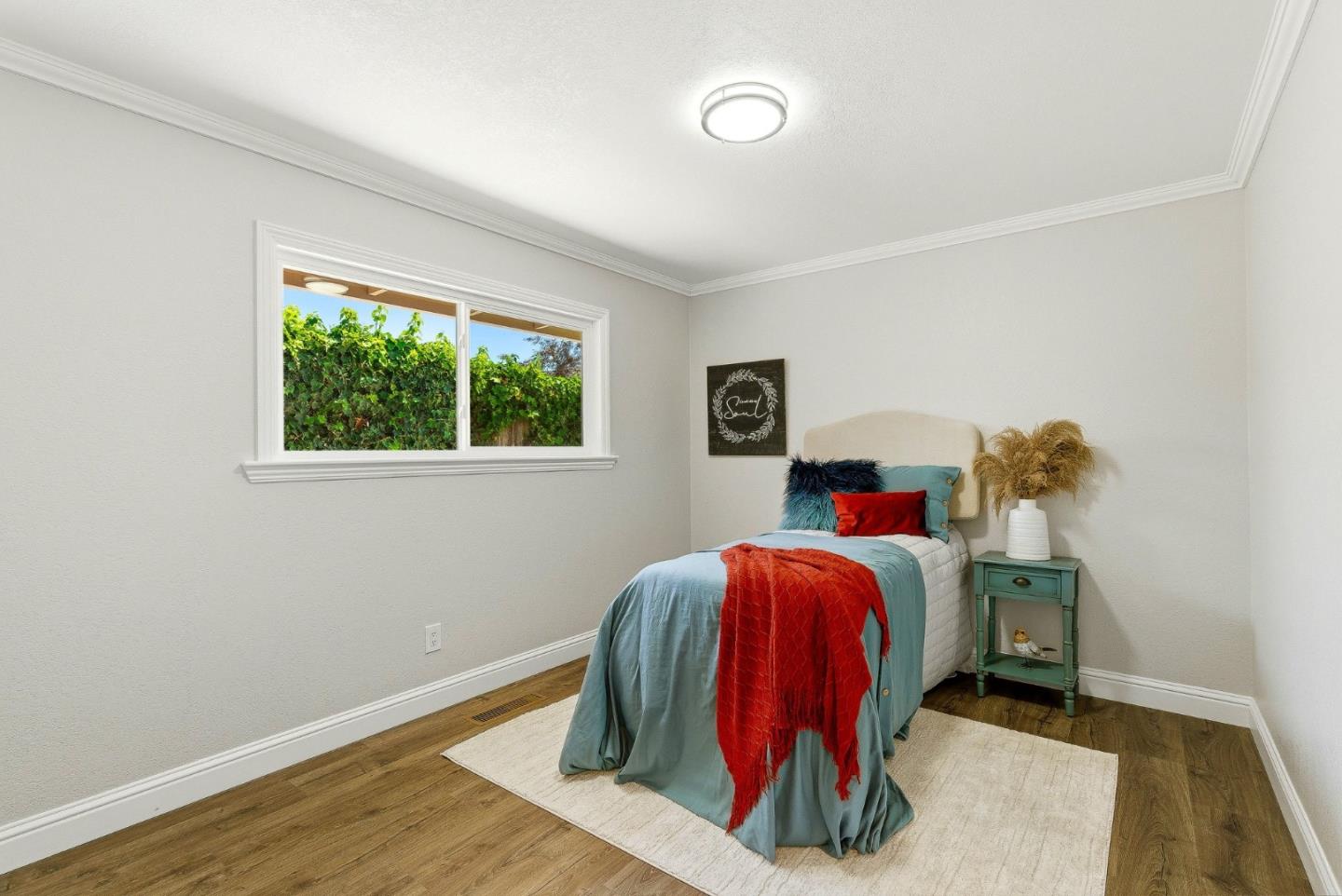 31 La Mirada Court