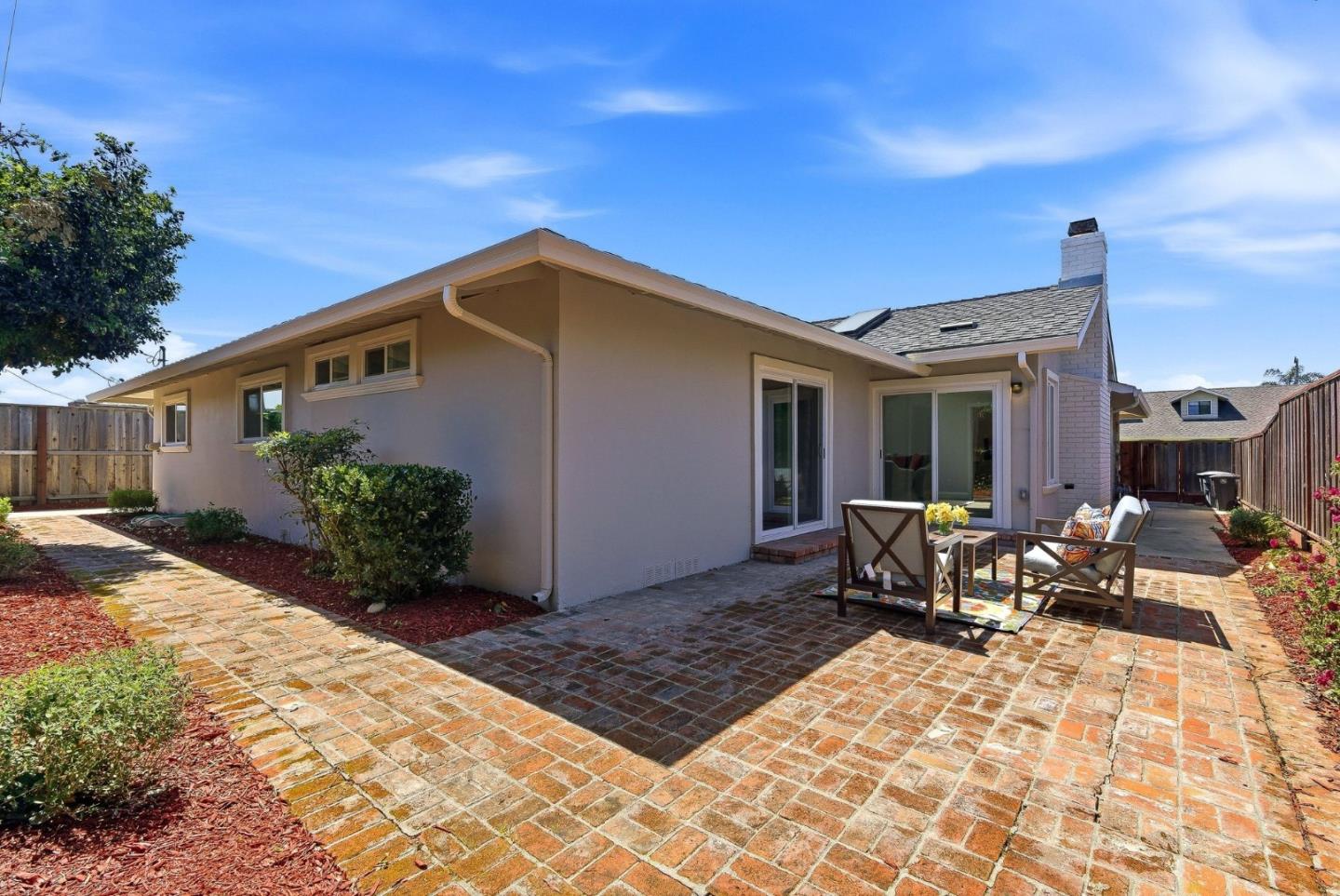 31 La Mirada Court