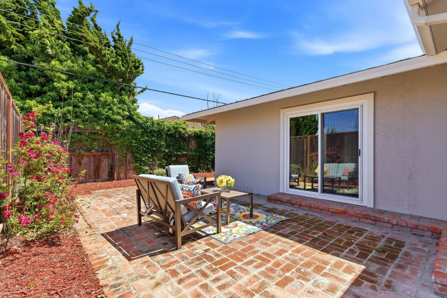 31 La Mirada Court