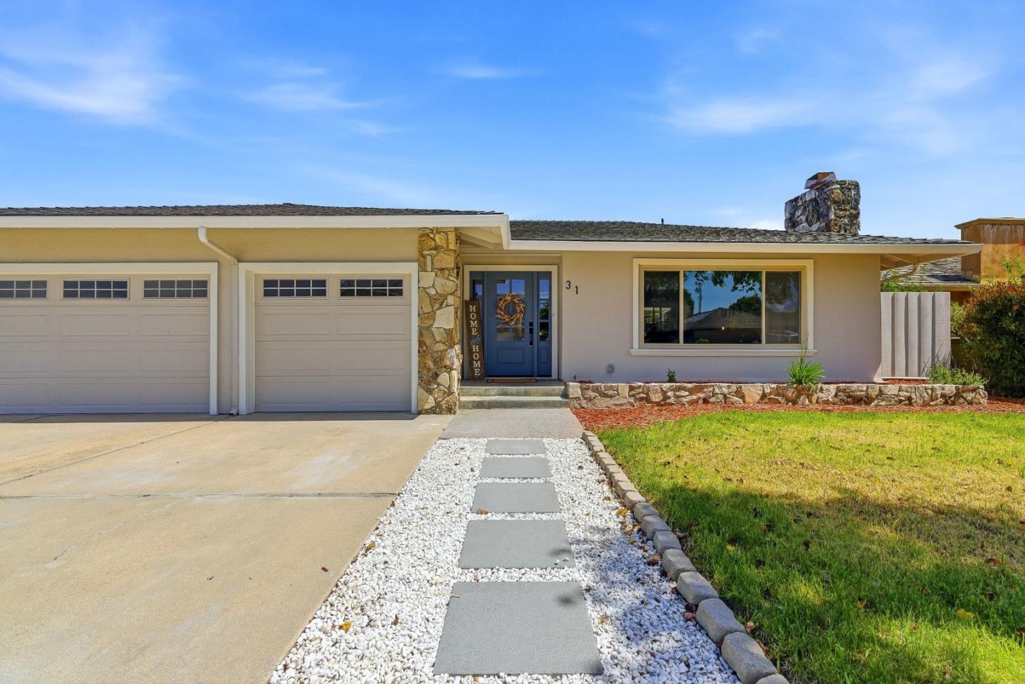 31 La Mirada Court