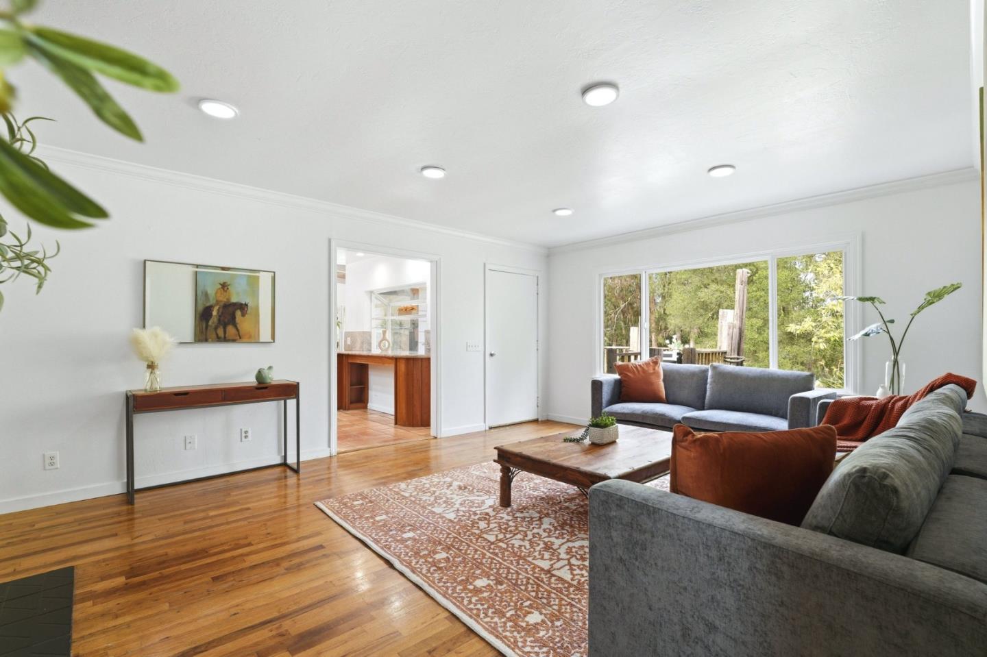 49 Frisch Road