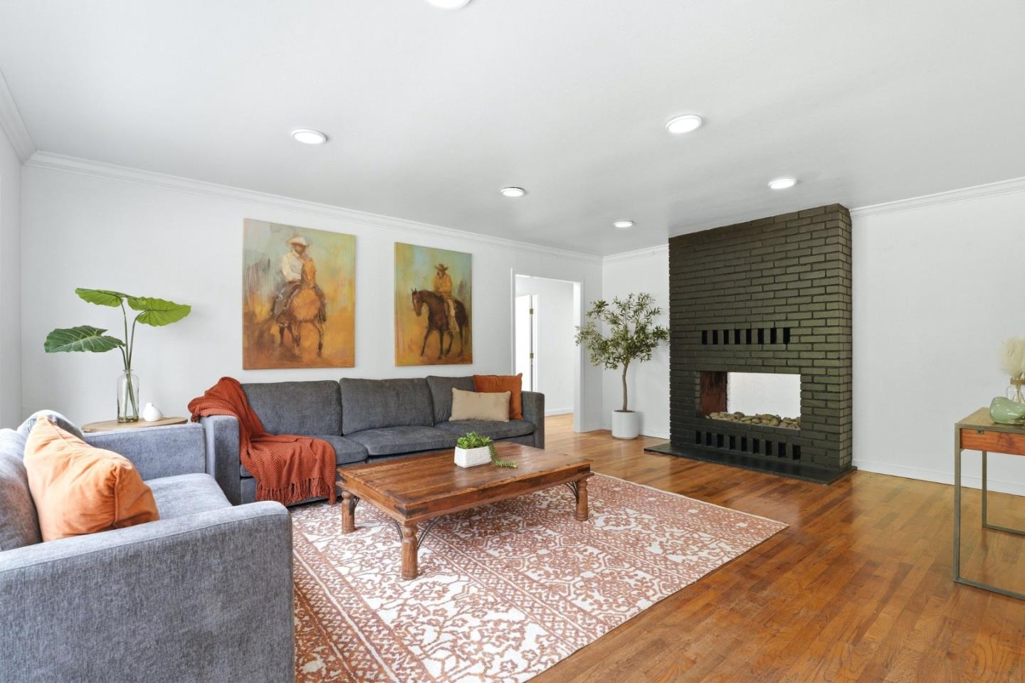 49 Frisch Road