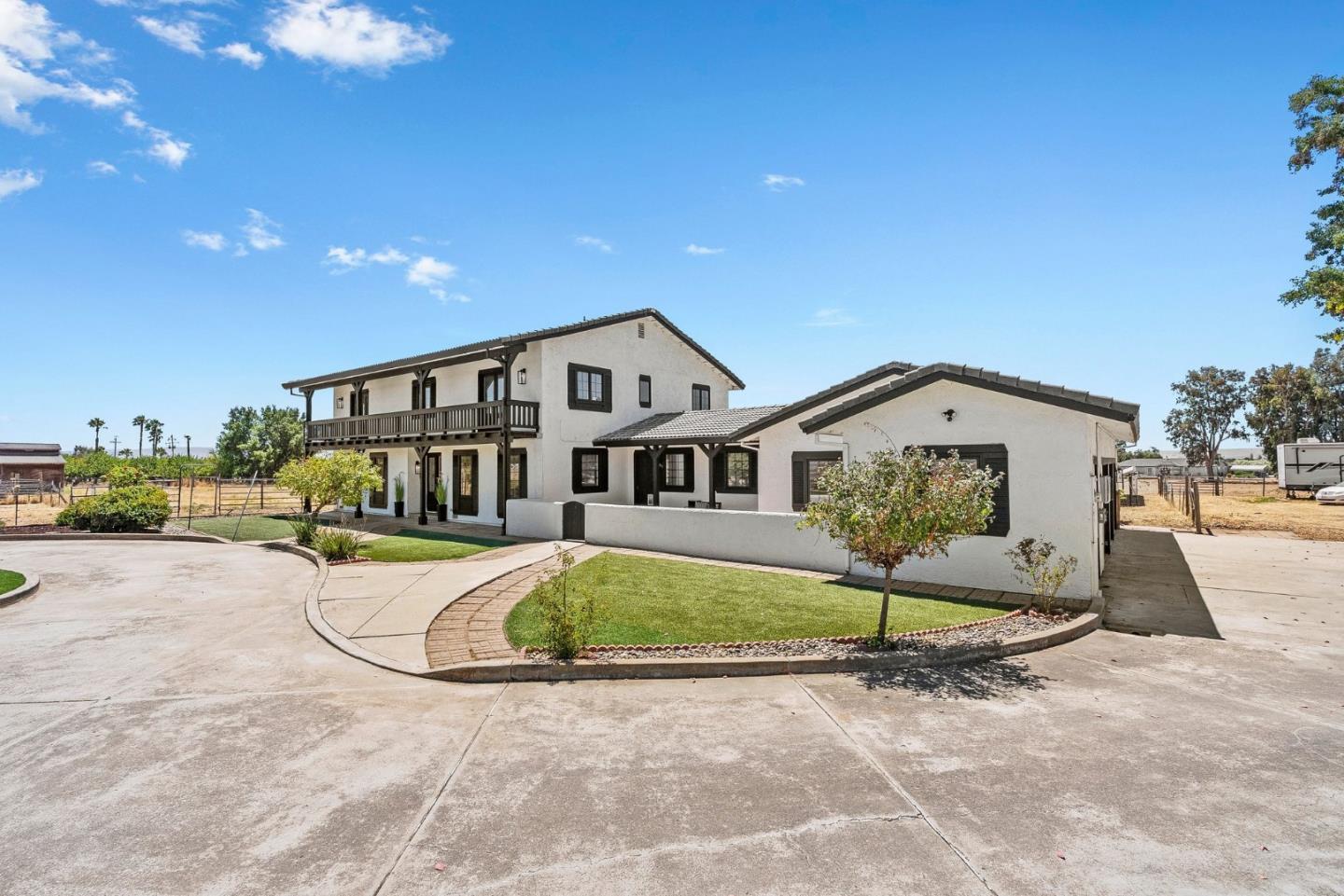 141 Arroyo Seco DR