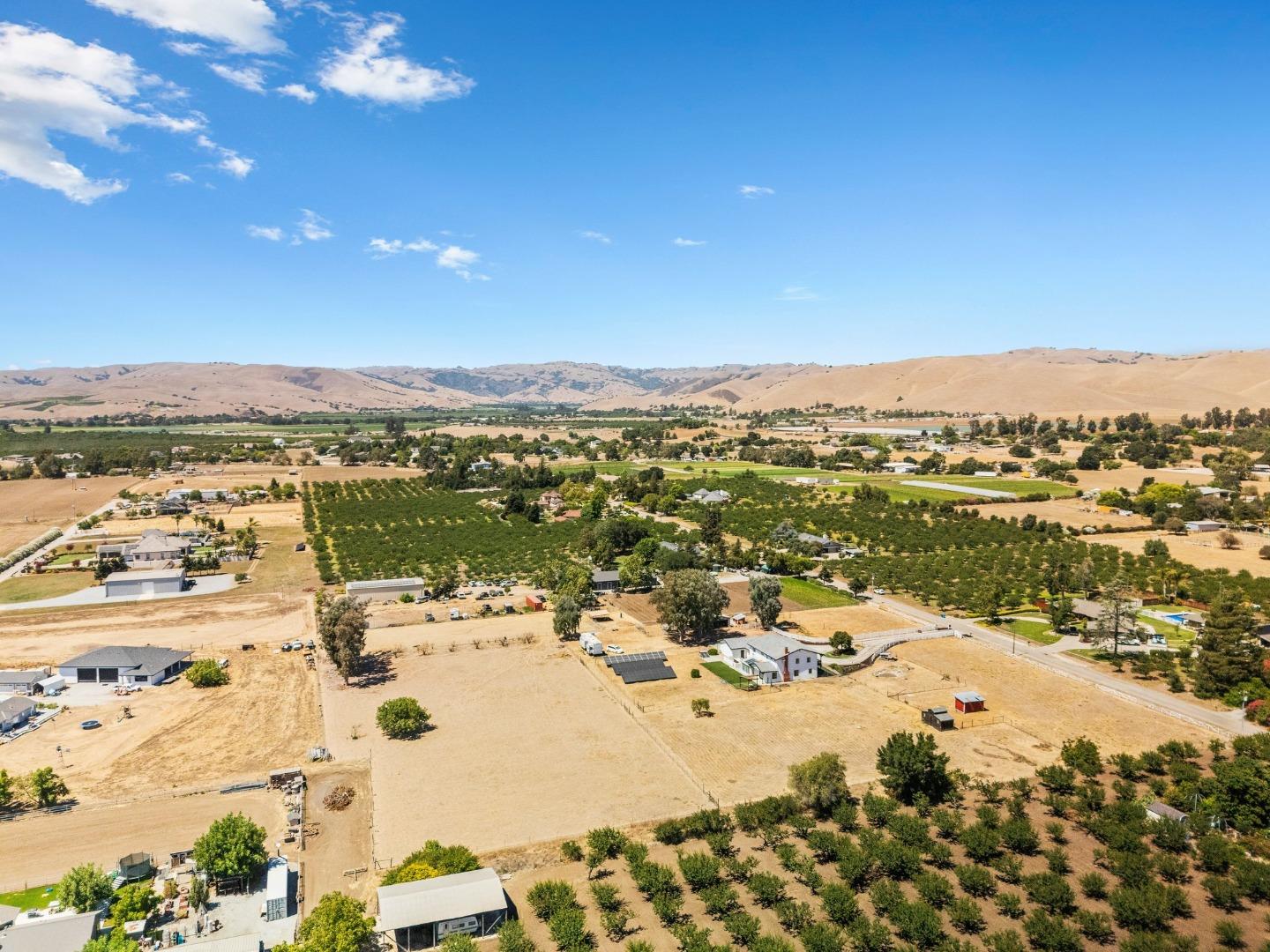 141 Arroyo Seco DR