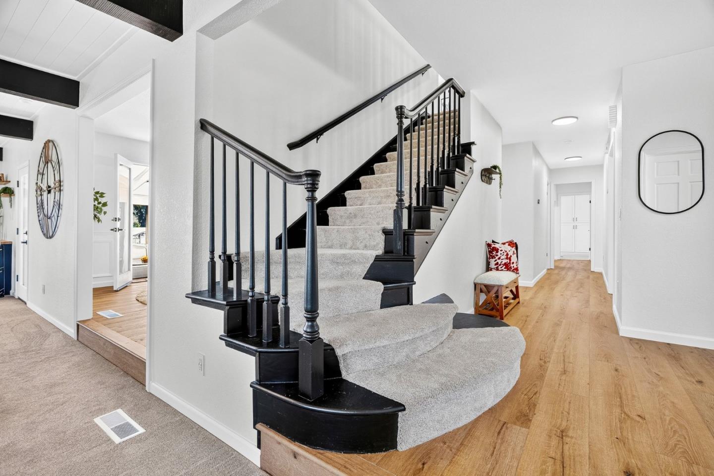 141 Arroyo Seco DR