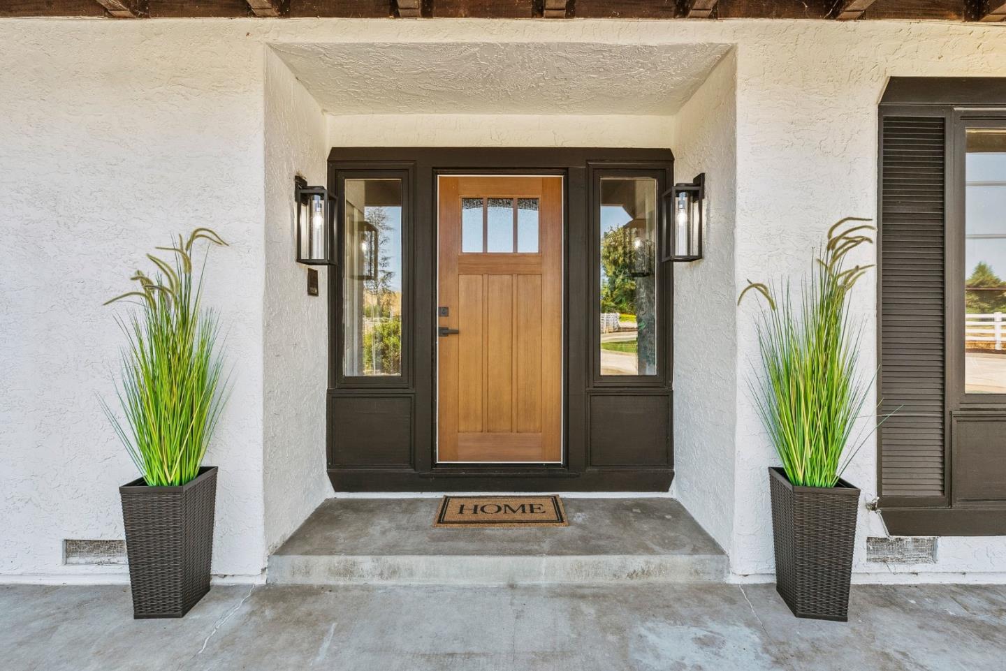 141 Arroyo Seco DR