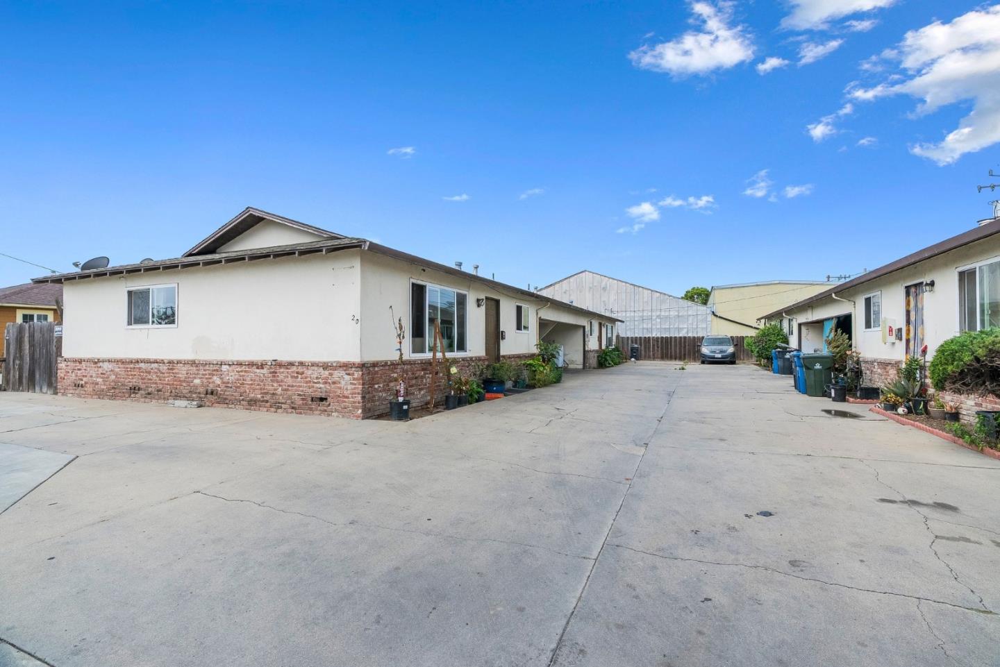 20 S Hebbron AVE