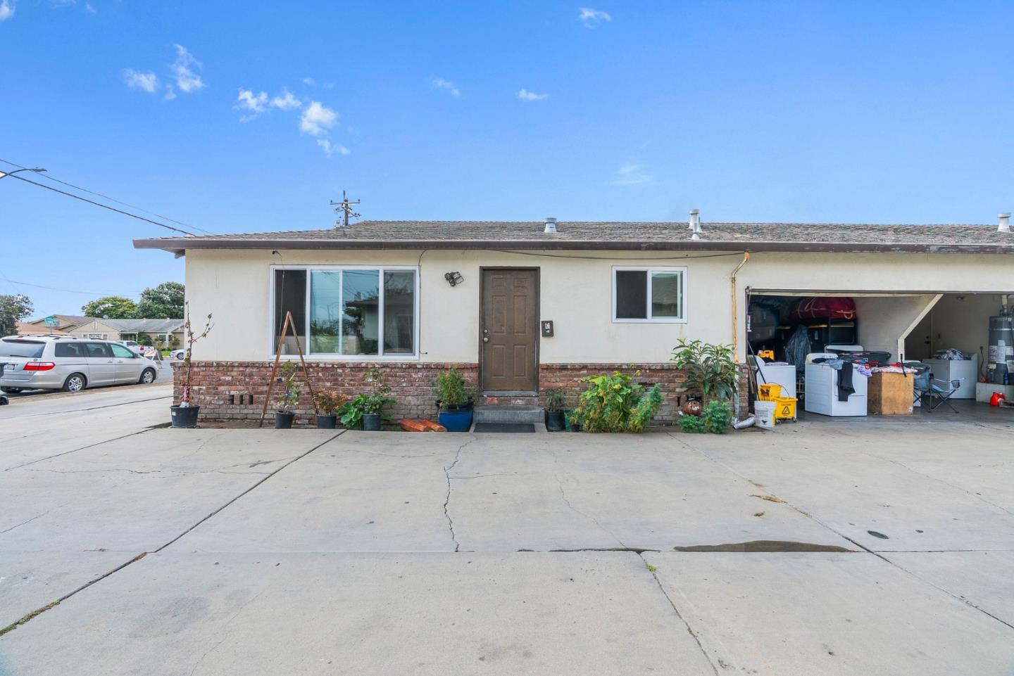 20 S Hebbron AVE