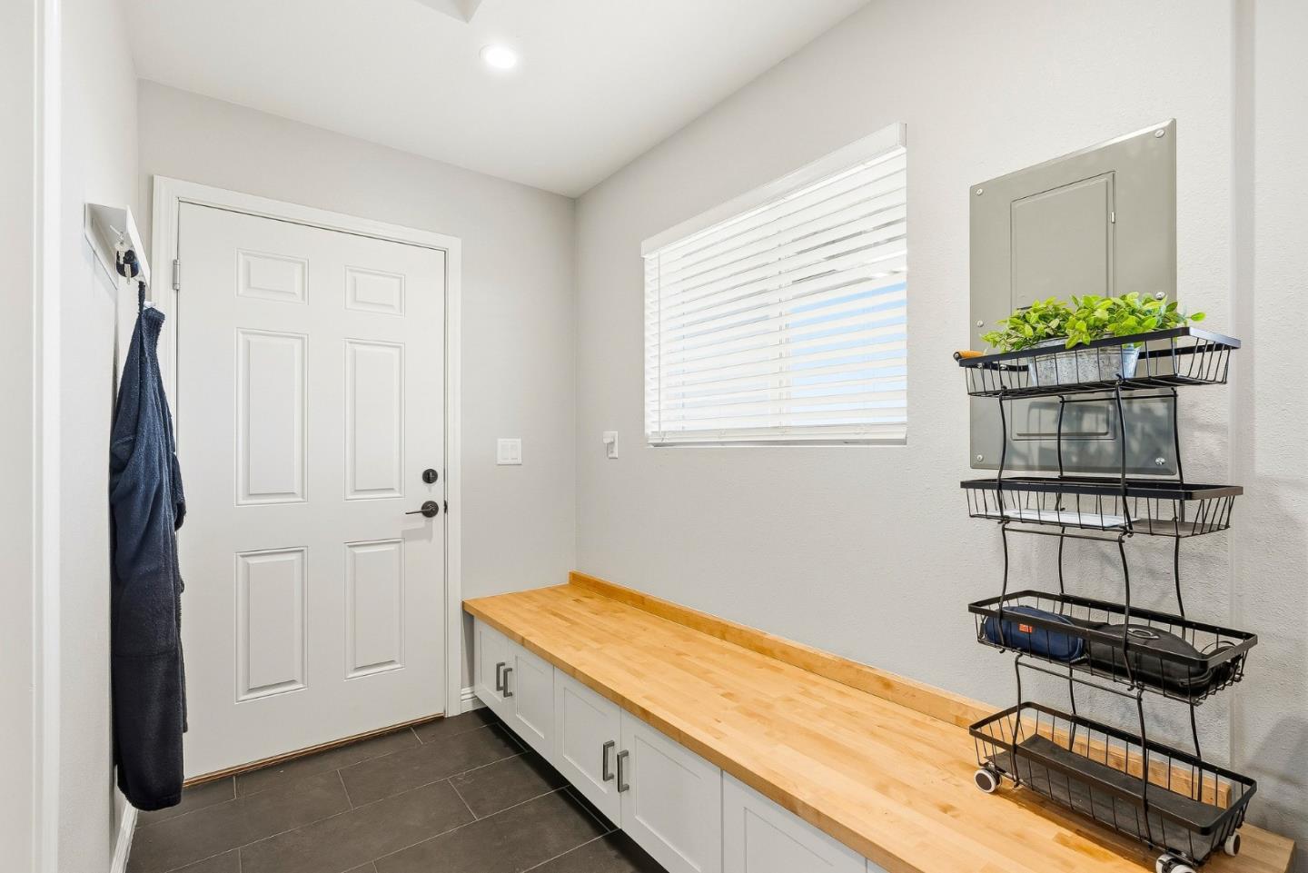 296 River RD