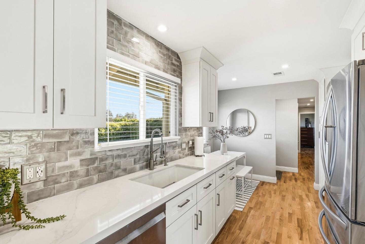 296 River RD