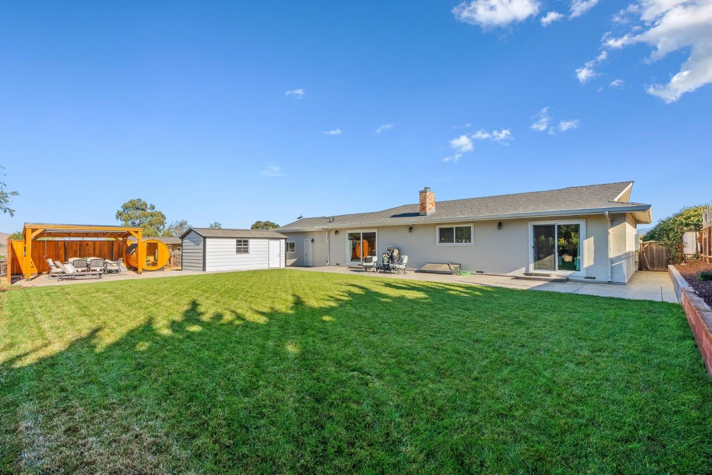 296 River RD