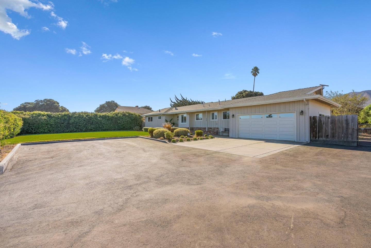 296 River RD