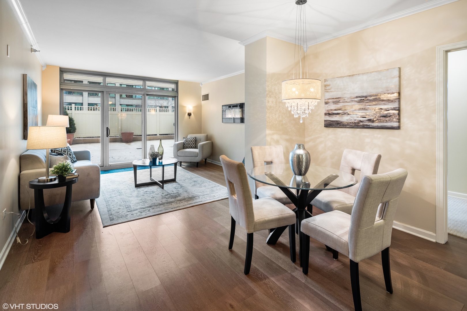 125 S Jefferson Street Unit: 605