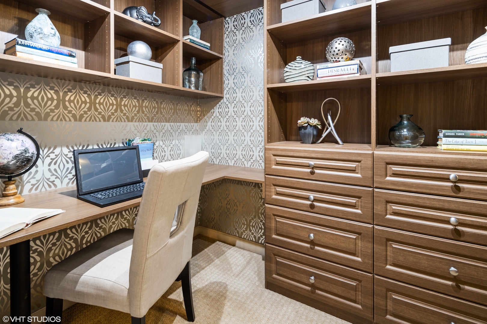 125 S Jefferson Street Unit: 605