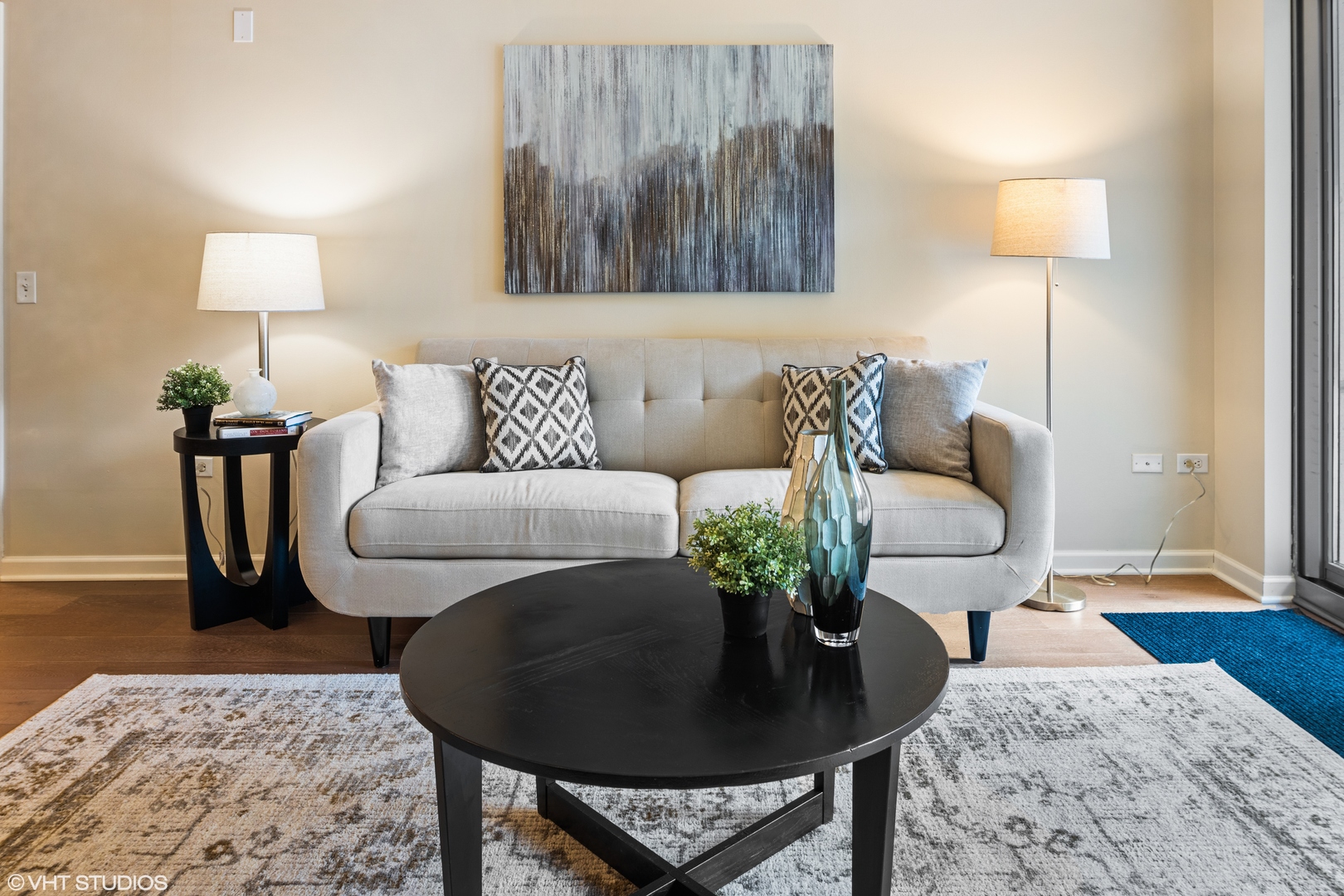 125 S Jefferson Street Unit: 605