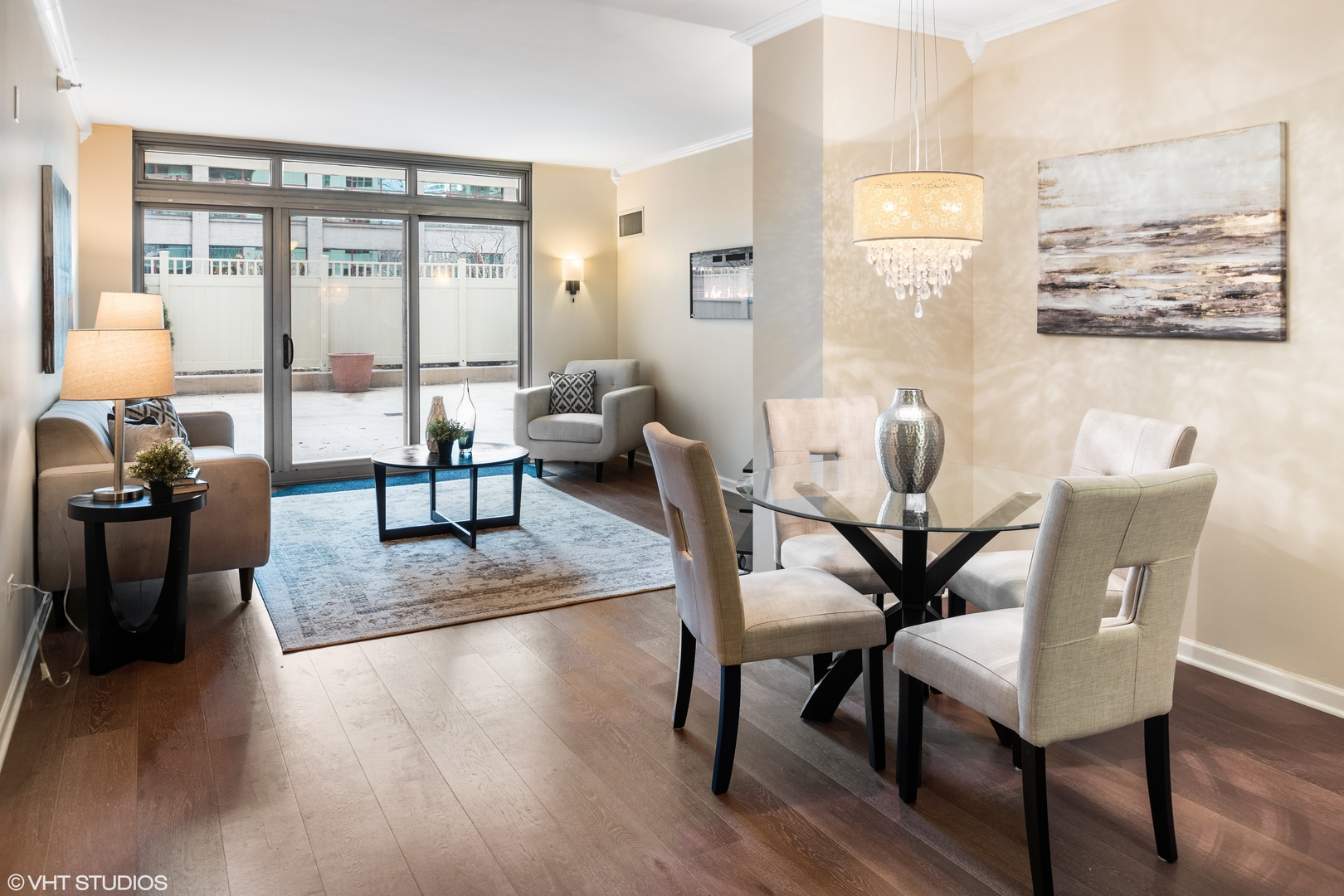 125 S Jefferson Street Unit: 605