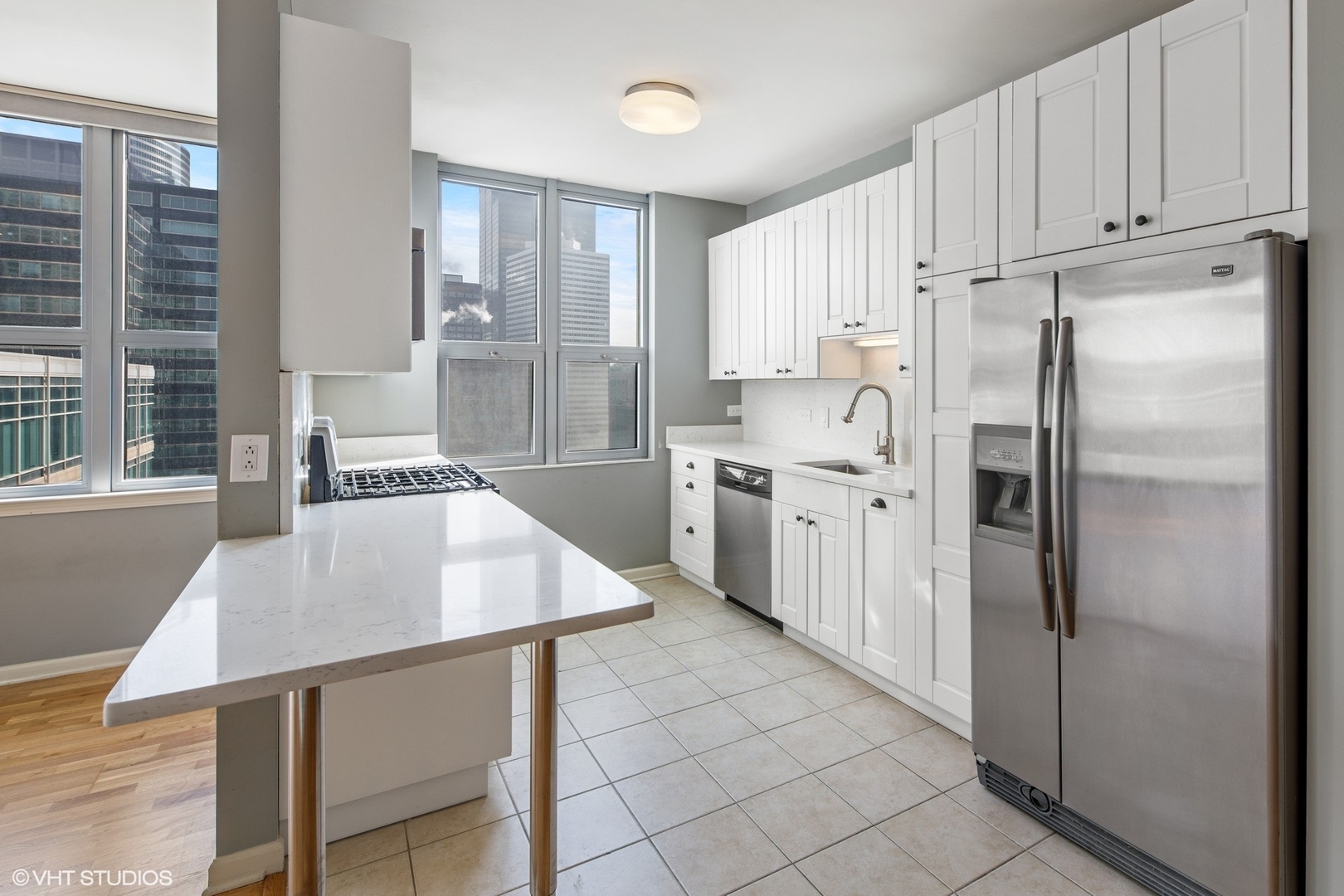 125 S Jefferson Street Unit: 2404