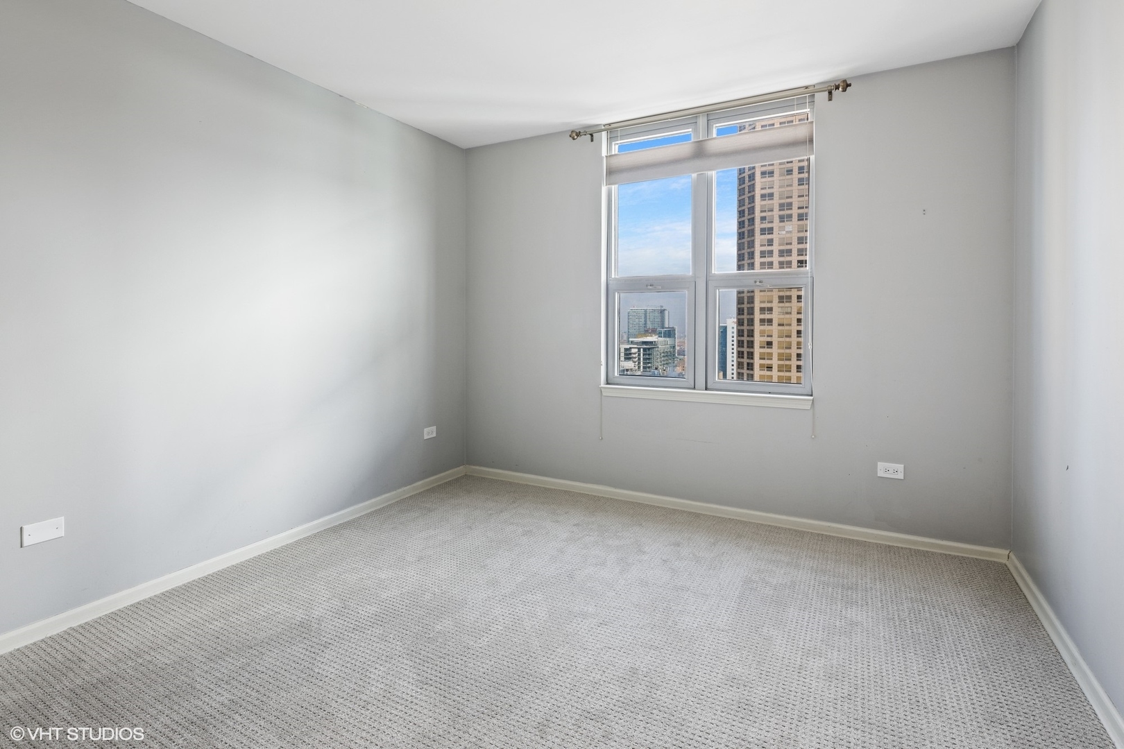 125 S Jefferson Street Unit: 2404