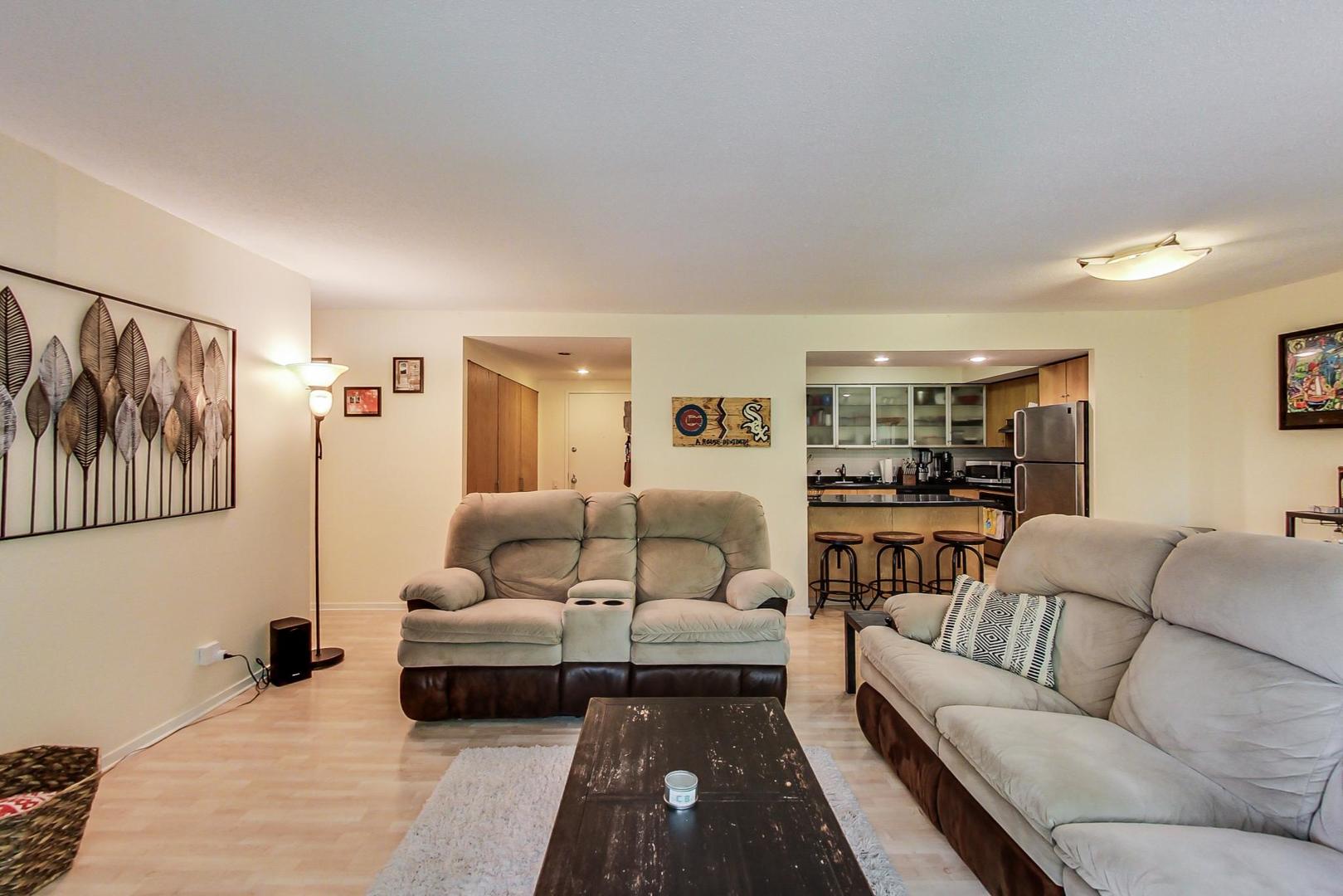 1169 S PLYMOUTH Court Unit: 304