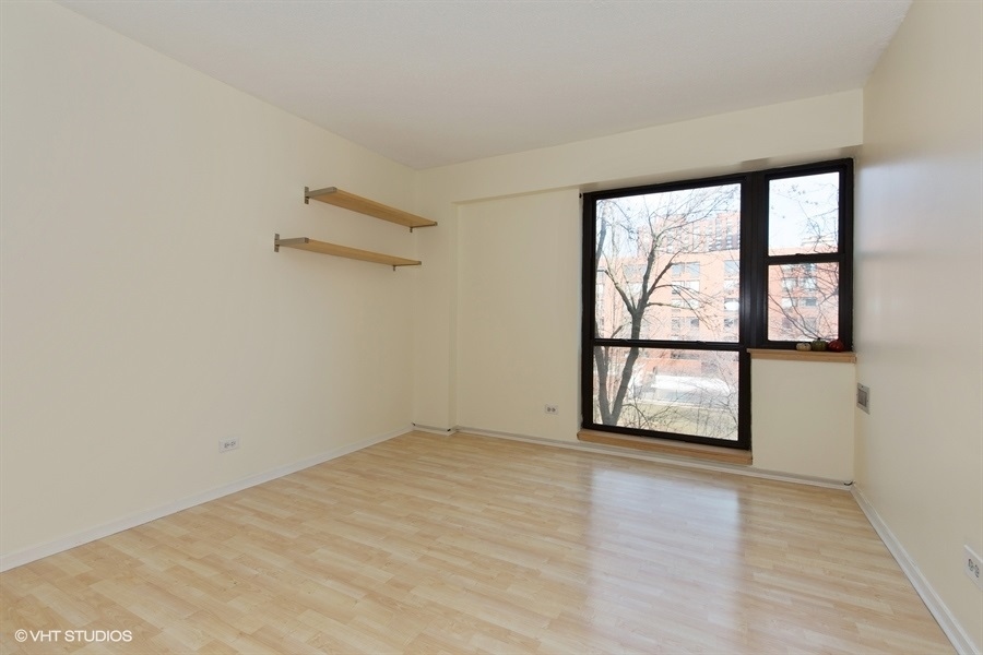 1169 S PLYMOUTH Court Unit: 304