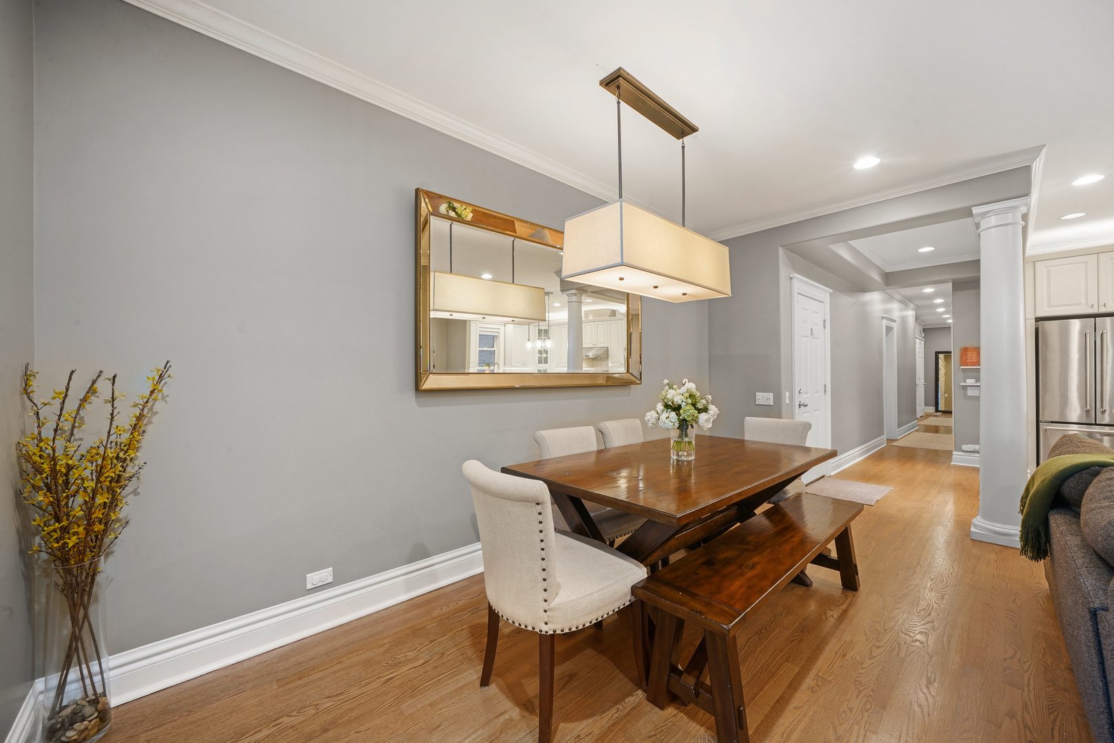 1368 N MOHAWK Street Unit: 2N