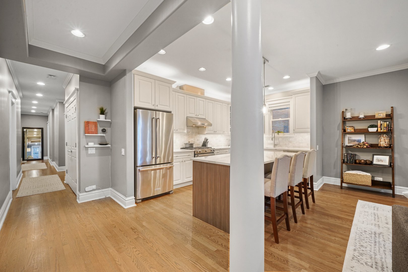 1368 N MOHAWK Street Unit: 2N