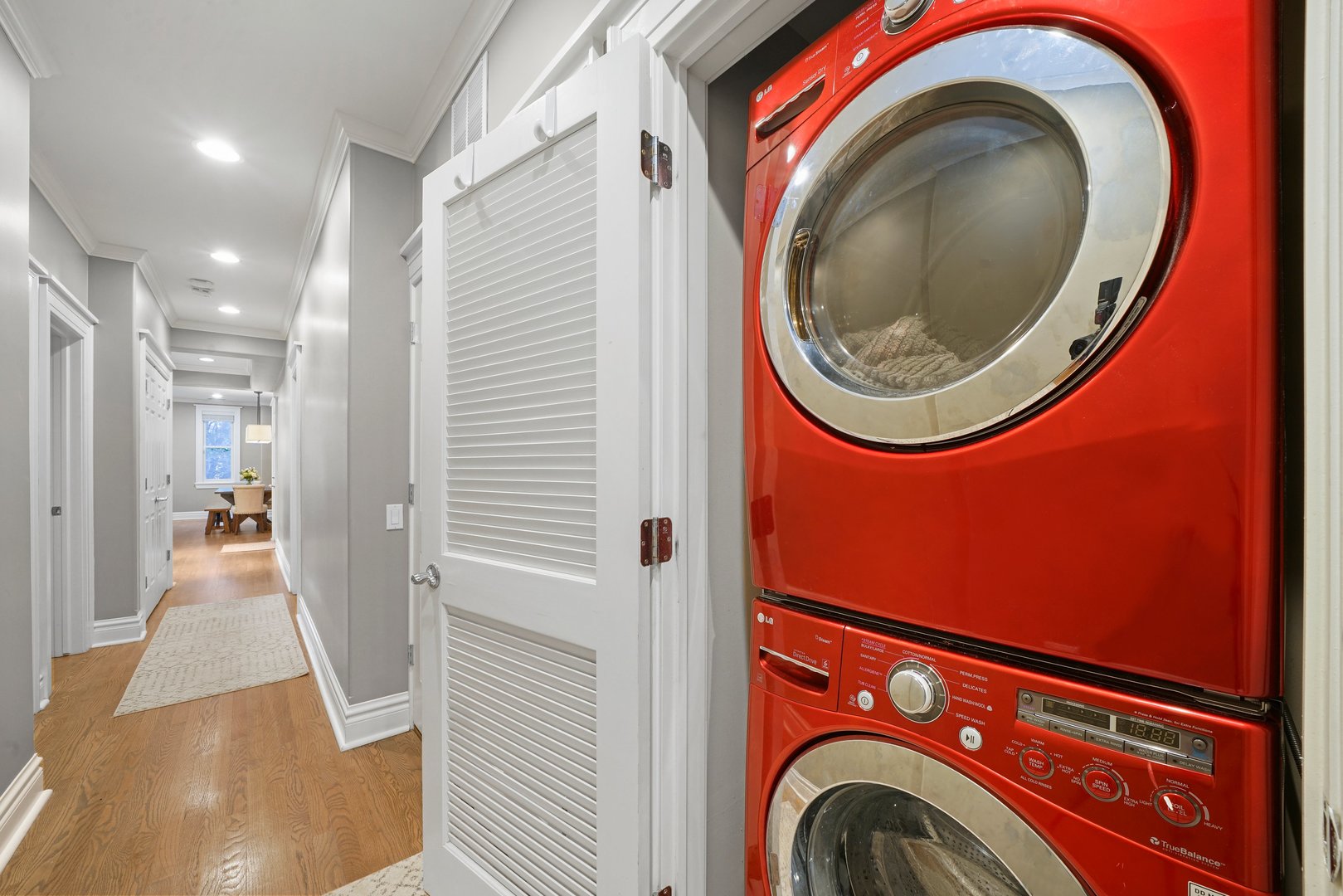 1368 N MOHAWK Street Unit: 2N