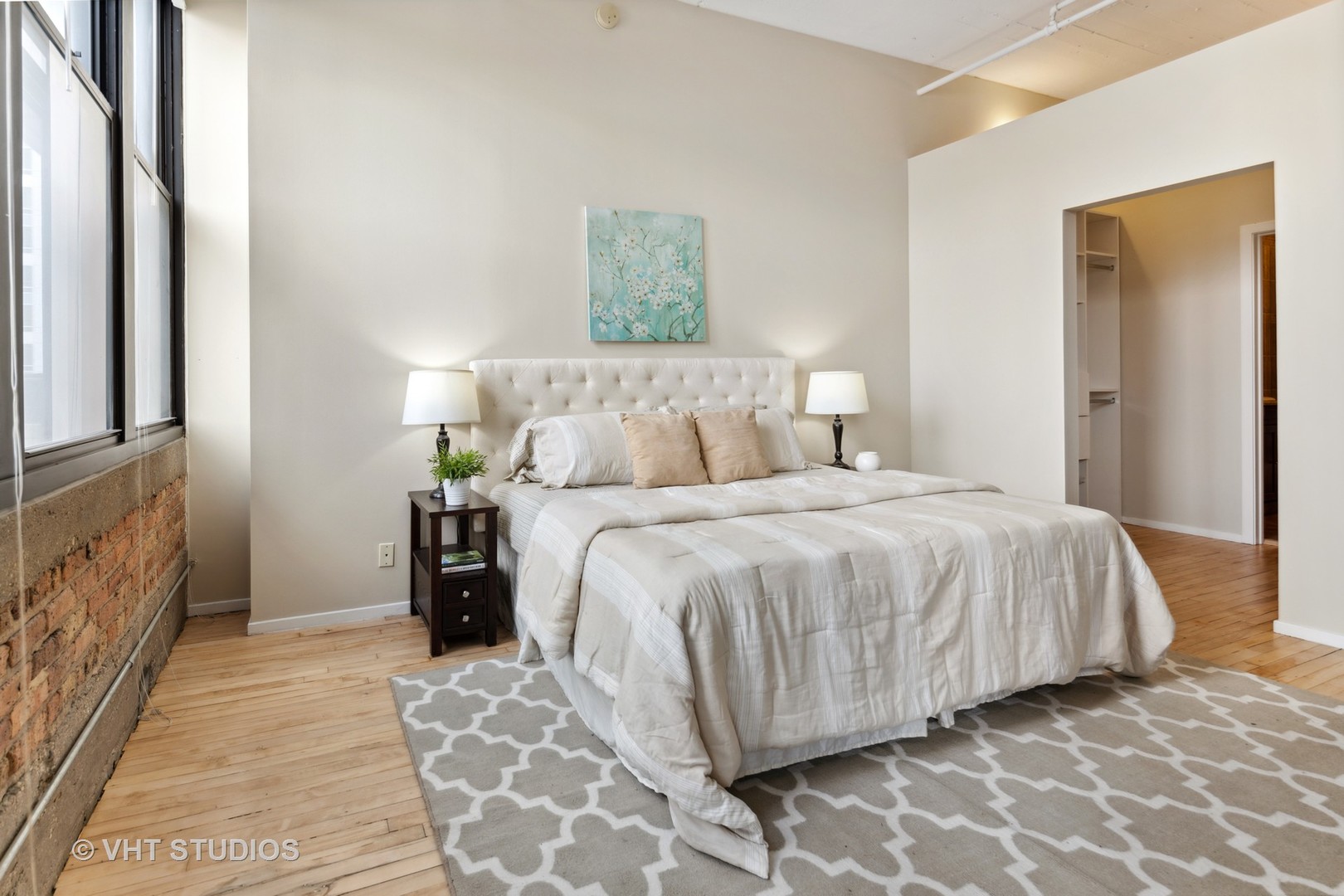 728 W Jackson Boulevard Unit: 504