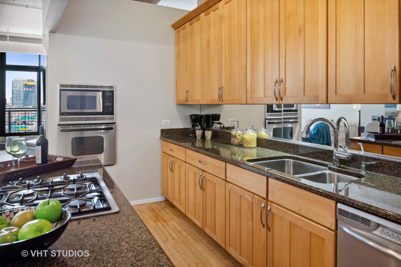 728 W Jackson Boulevard Unit: 504