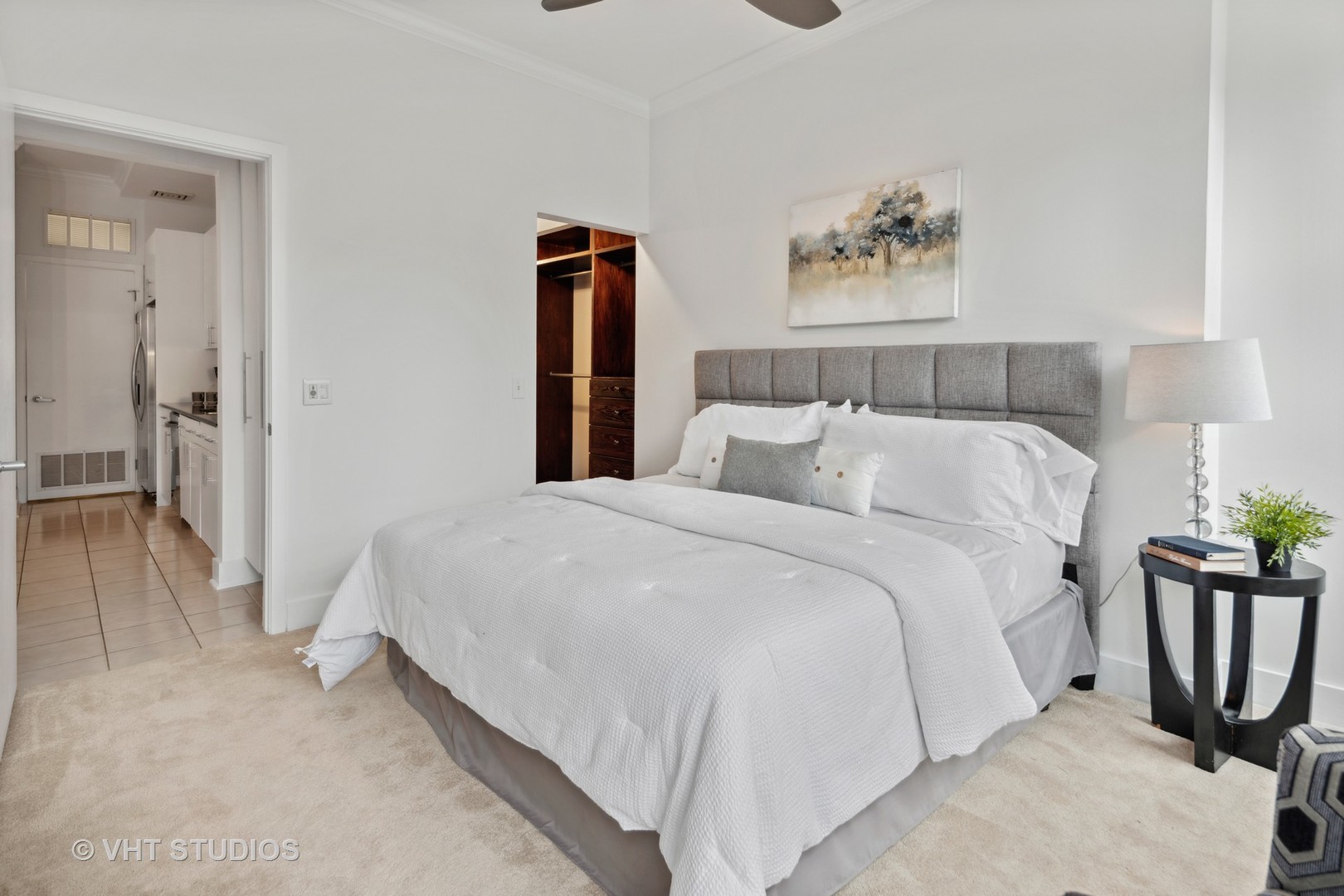 130 S Canal Street Unit: 822