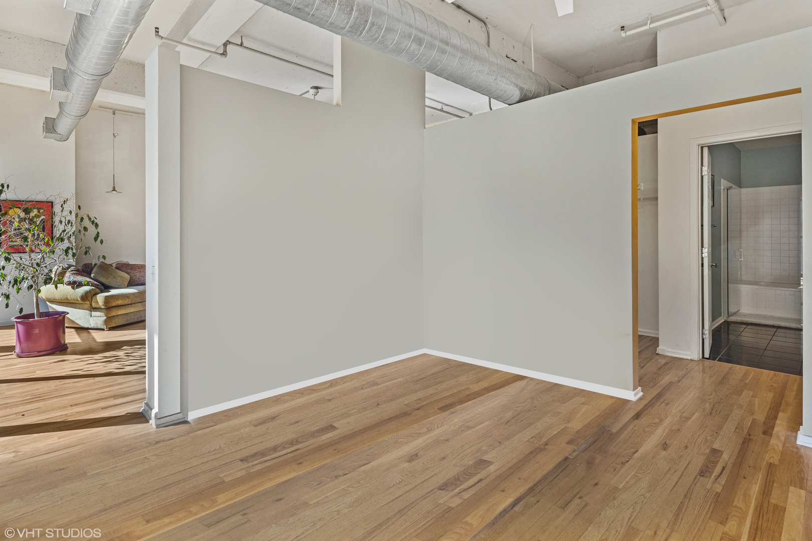 130 S Canal Street Unit: 424