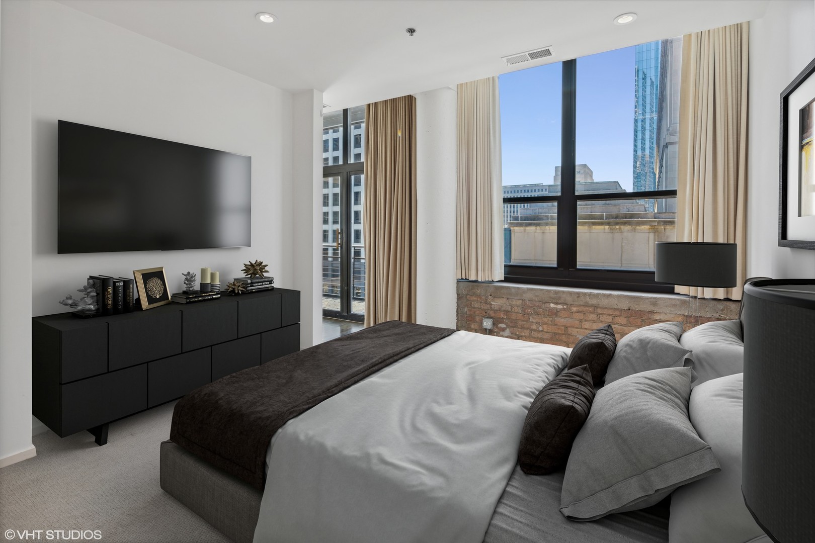 130 S CANAL Street Unit: 518