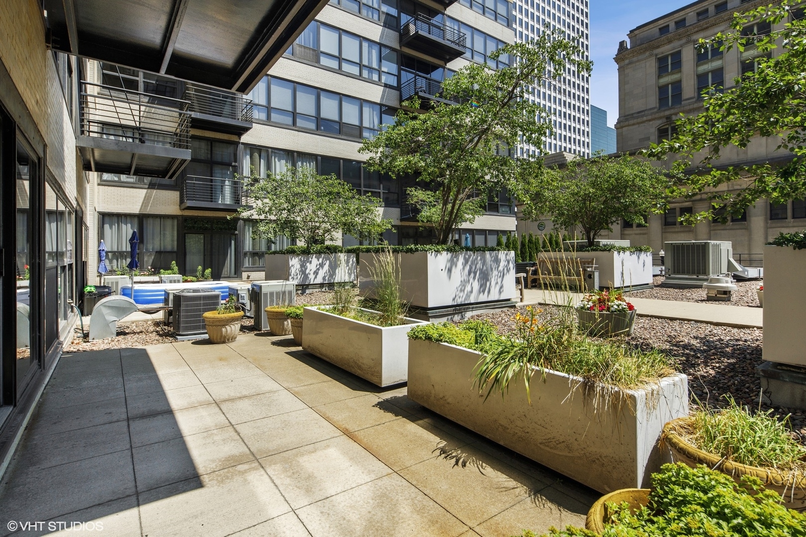 130 S CANAL Street Unit: 222