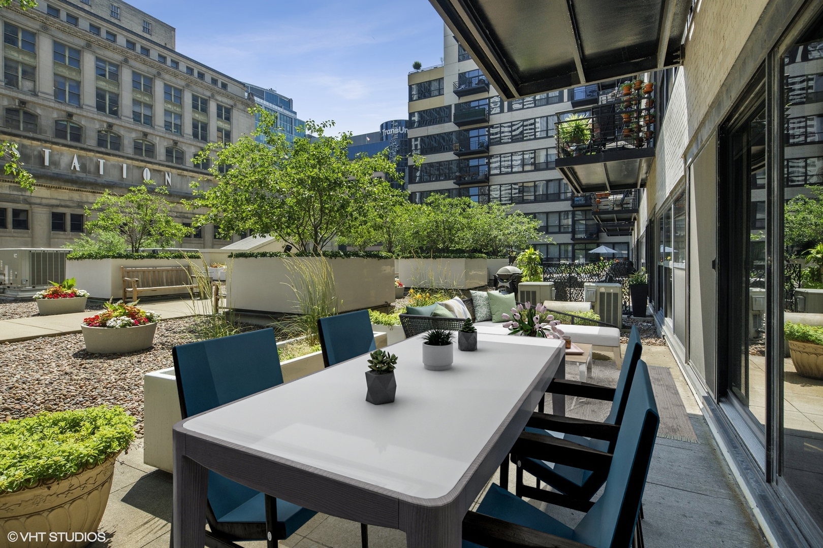 130 S CANAL Street Unit: 222