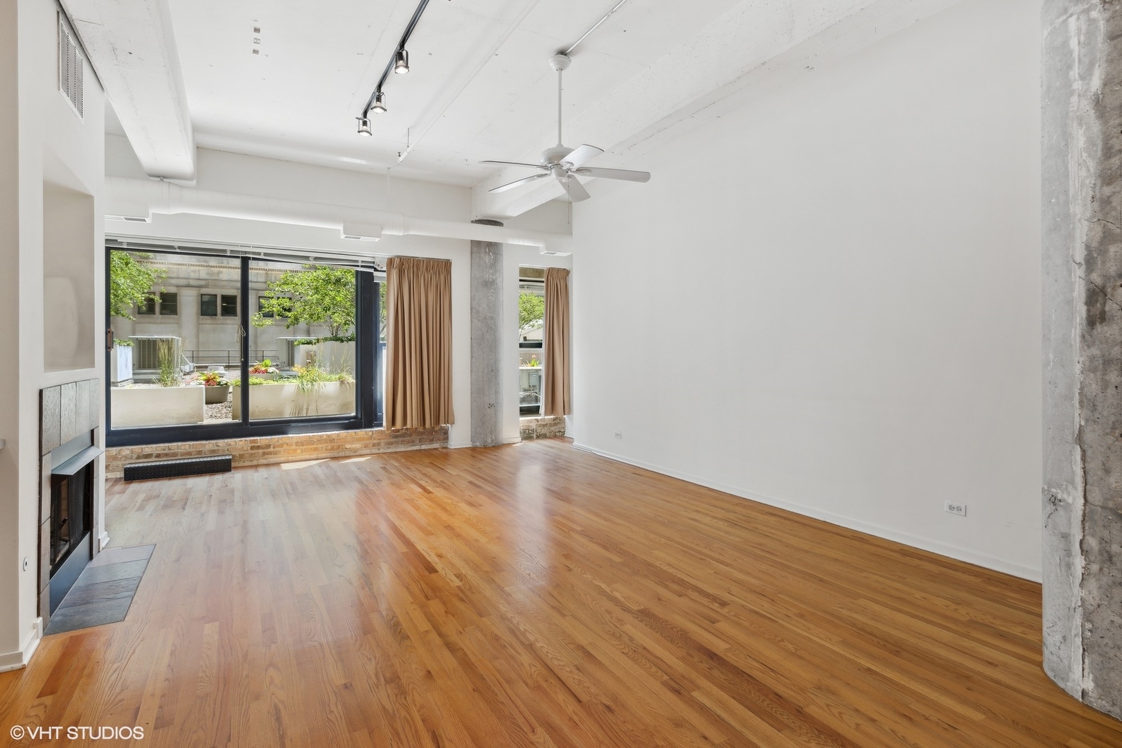 130 S CANAL Street Unit: 222