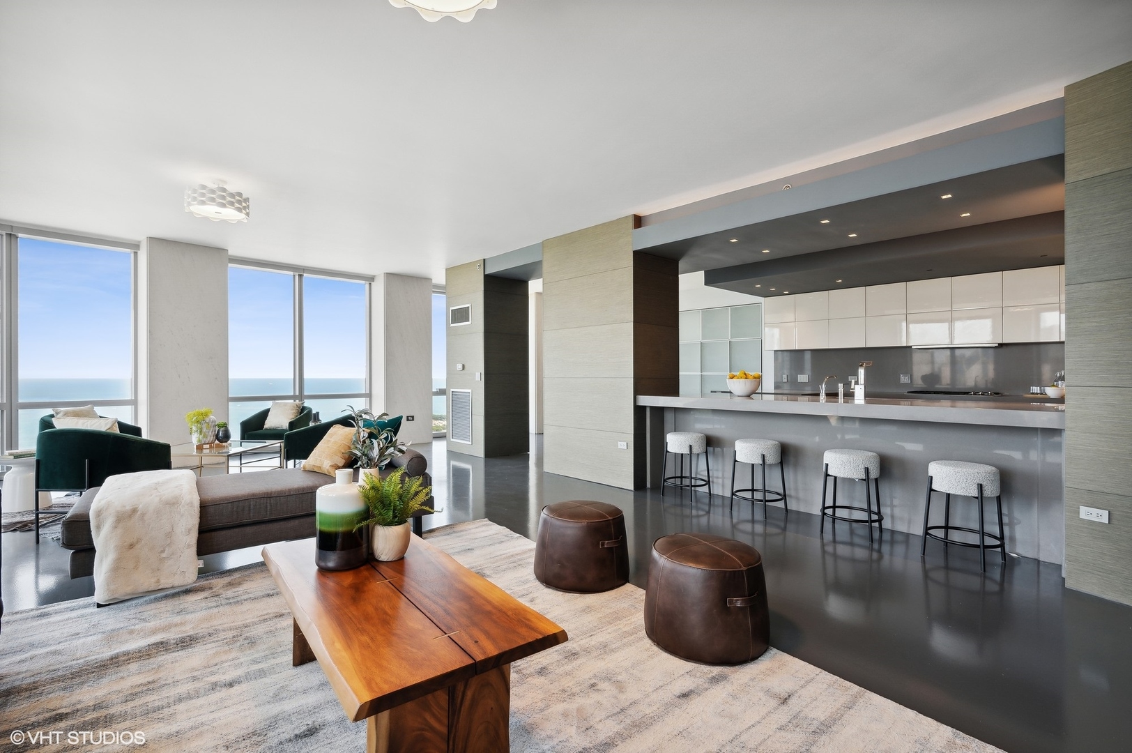 1211 S Prairie Avenue Unit: 3101