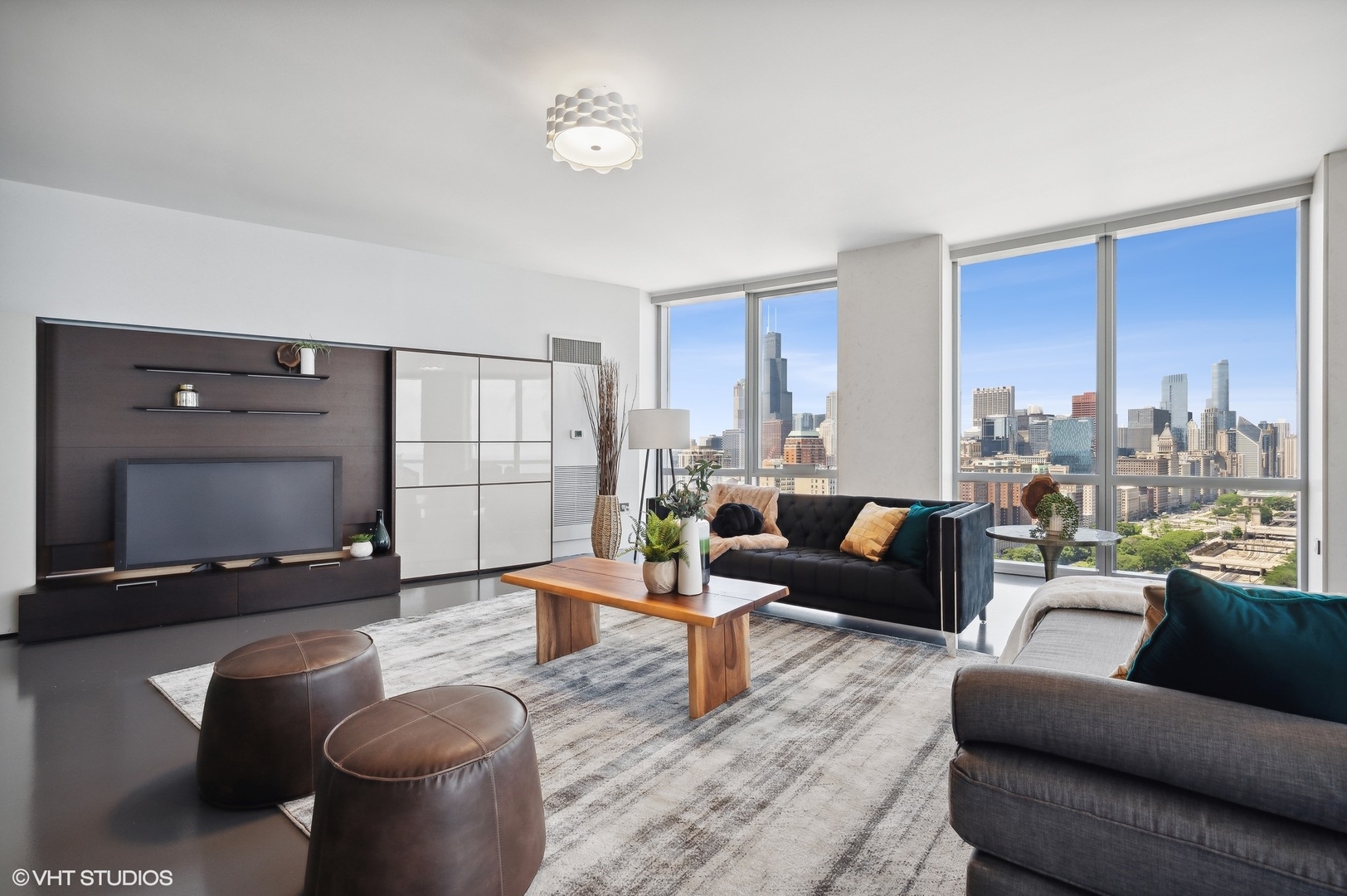 1211 S Prairie Avenue Unit: 3101