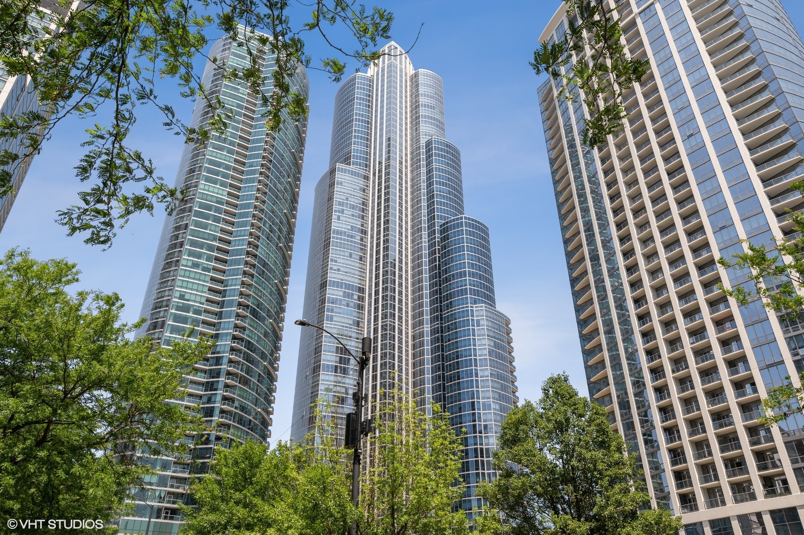 1211 S Prairie Avenue Unit: 3101