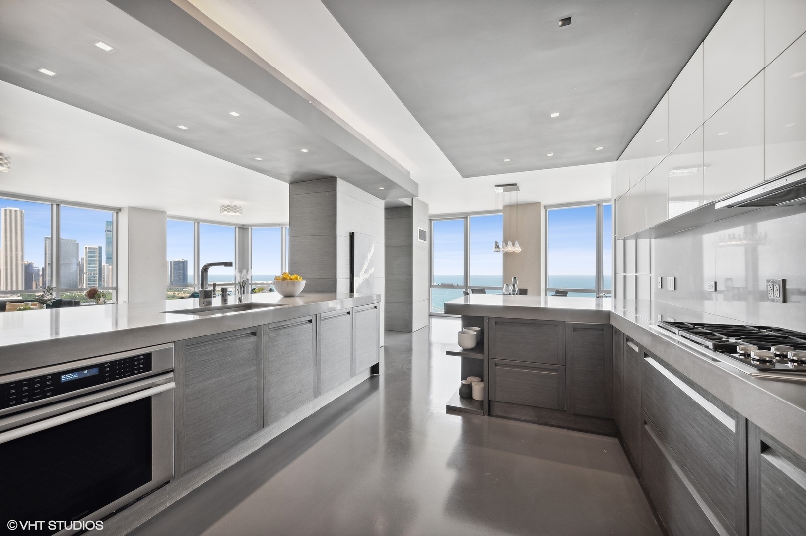 1211 S Prairie Avenue Unit: 3101