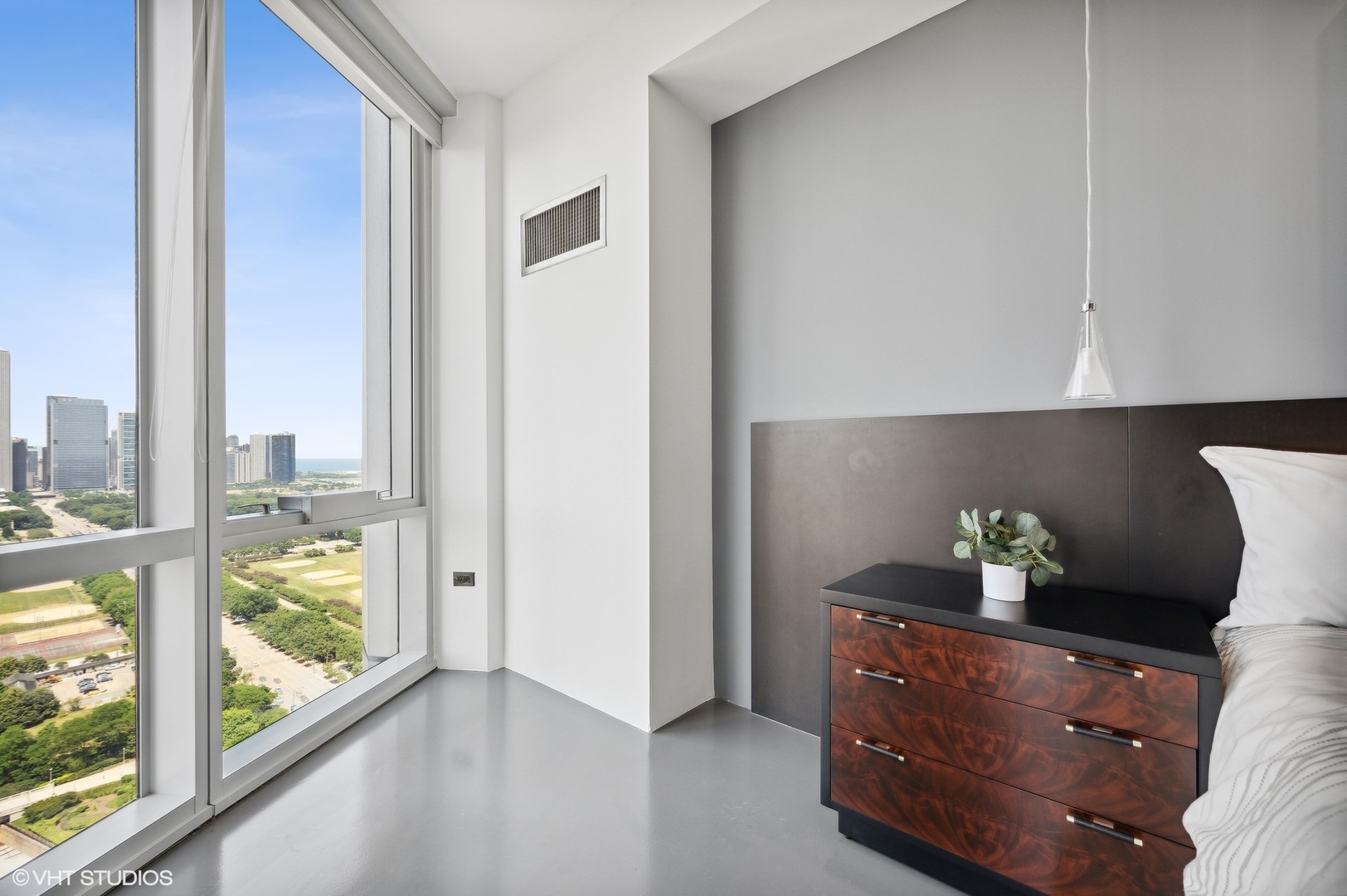 1211 S Prairie Avenue Unit: 3101