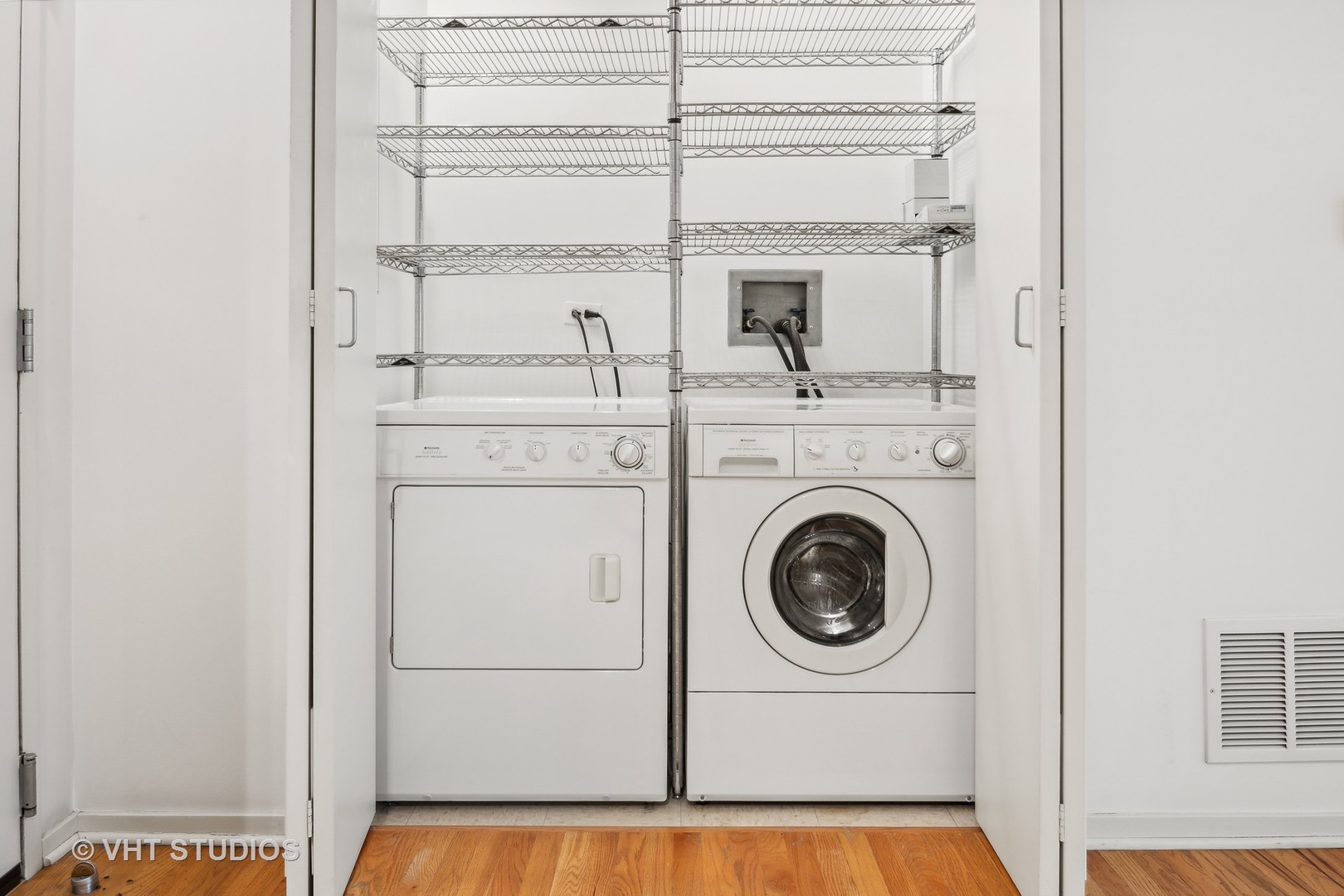 130 S Canal Street Unit: 204