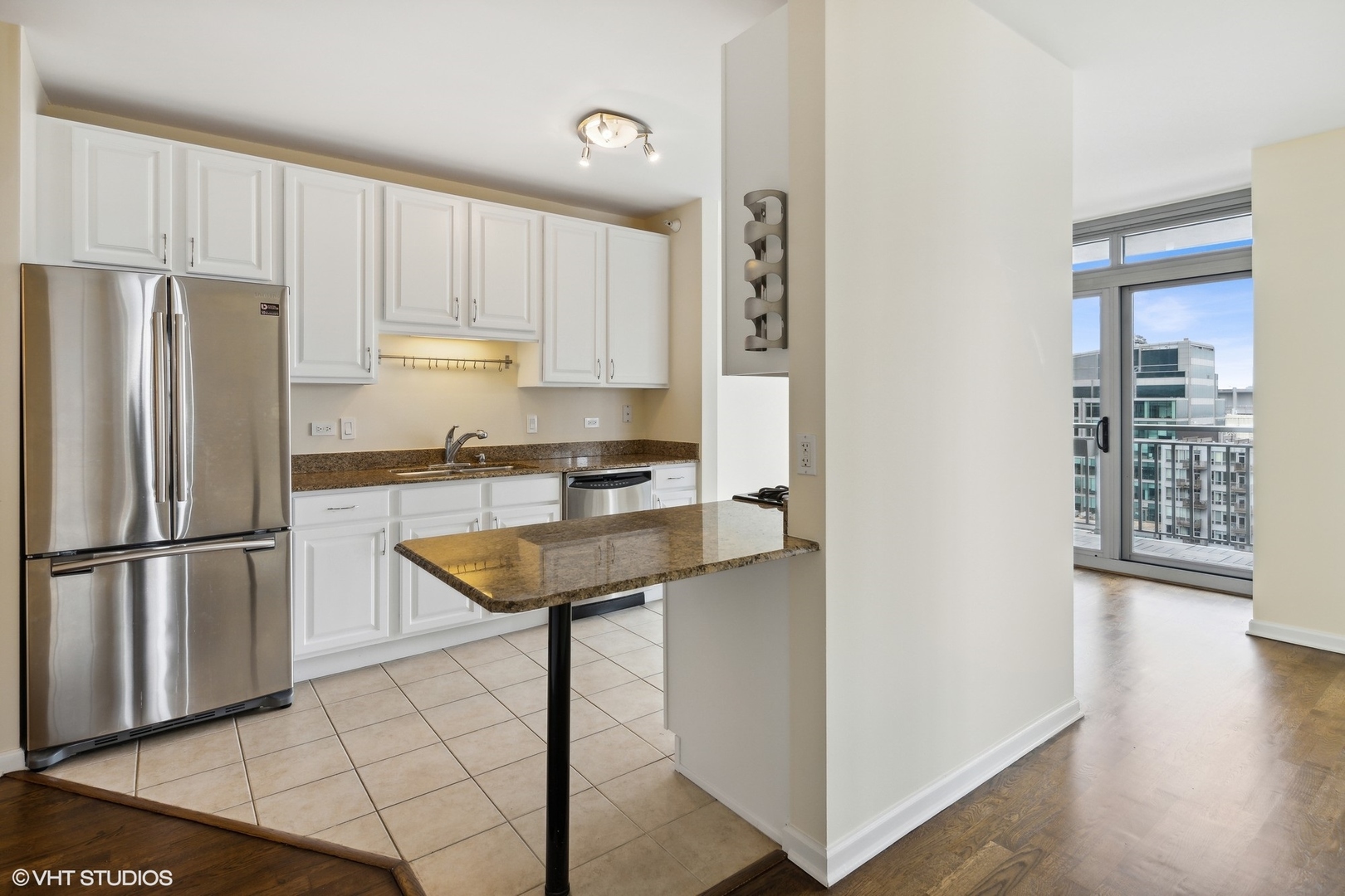 125 S Jefferson Street Unit: 2409