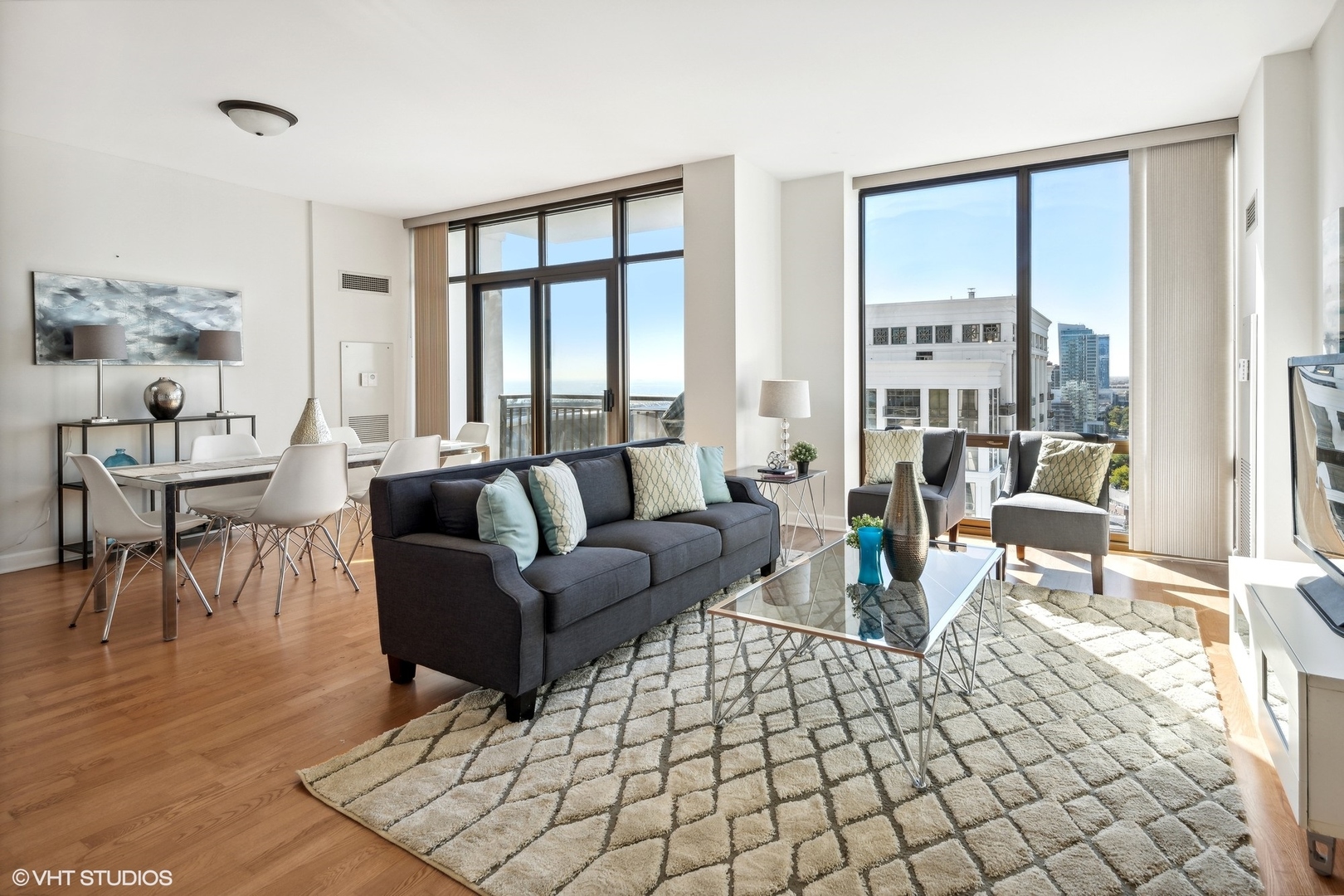 233 E 13th Street Unit: 2107