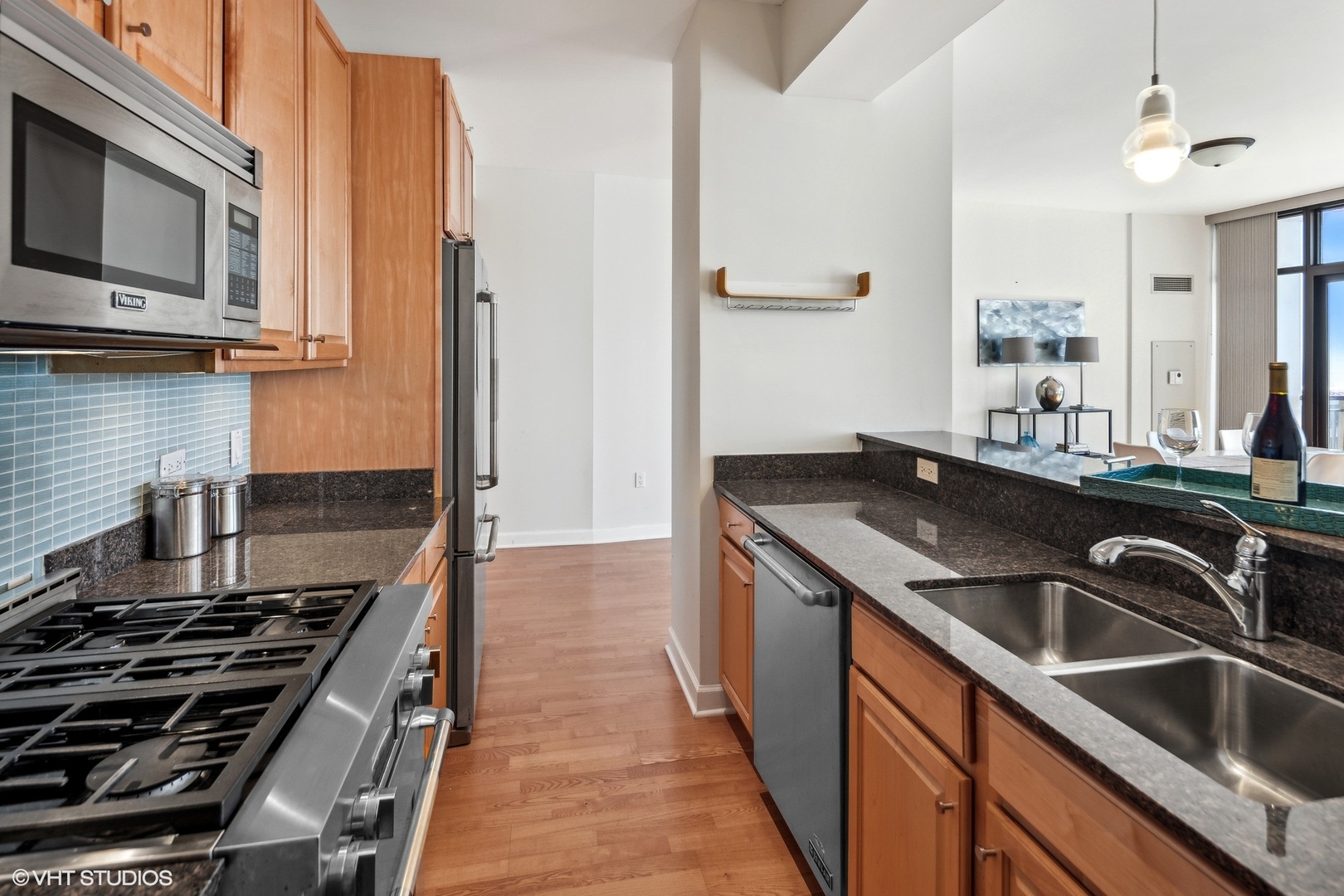 233 E 13th Street Unit: 2107