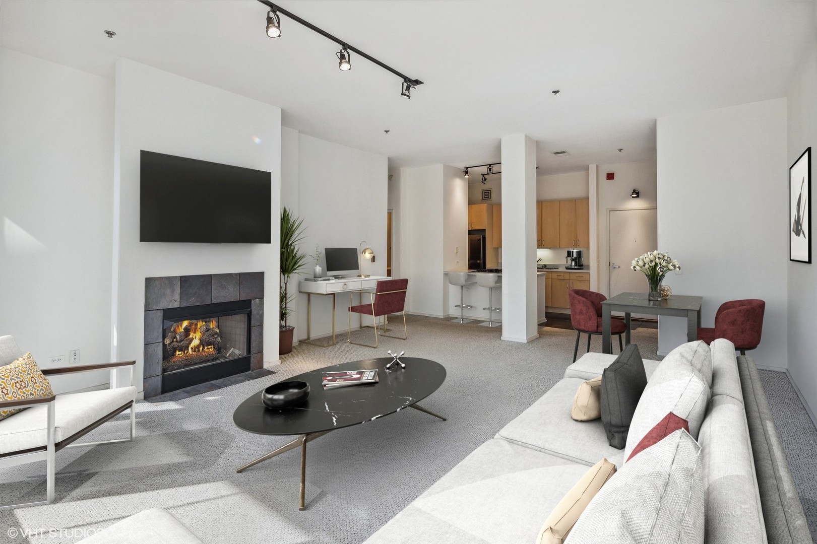 130 S Canal Street Unit: 721